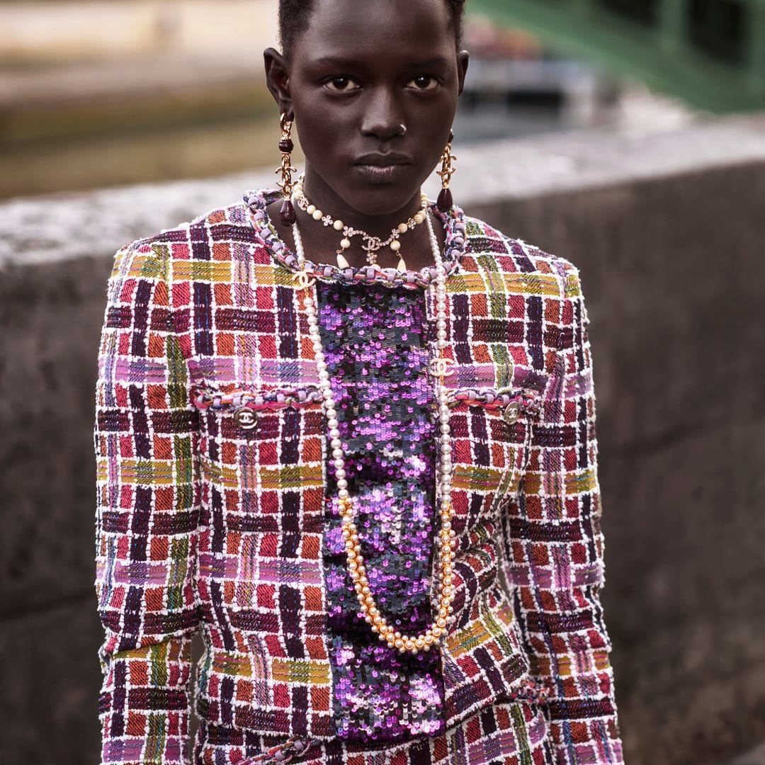 9 Chanel Dakar Métiers fléchette 2022 23 Runway Magazine
