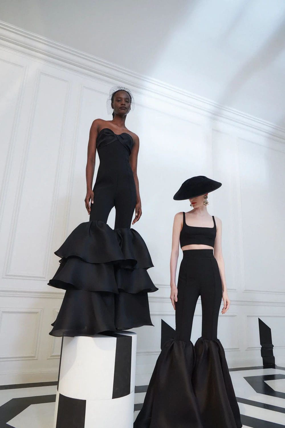 Carolina Herrera Pre Fall 2023 Runway Magazine 21