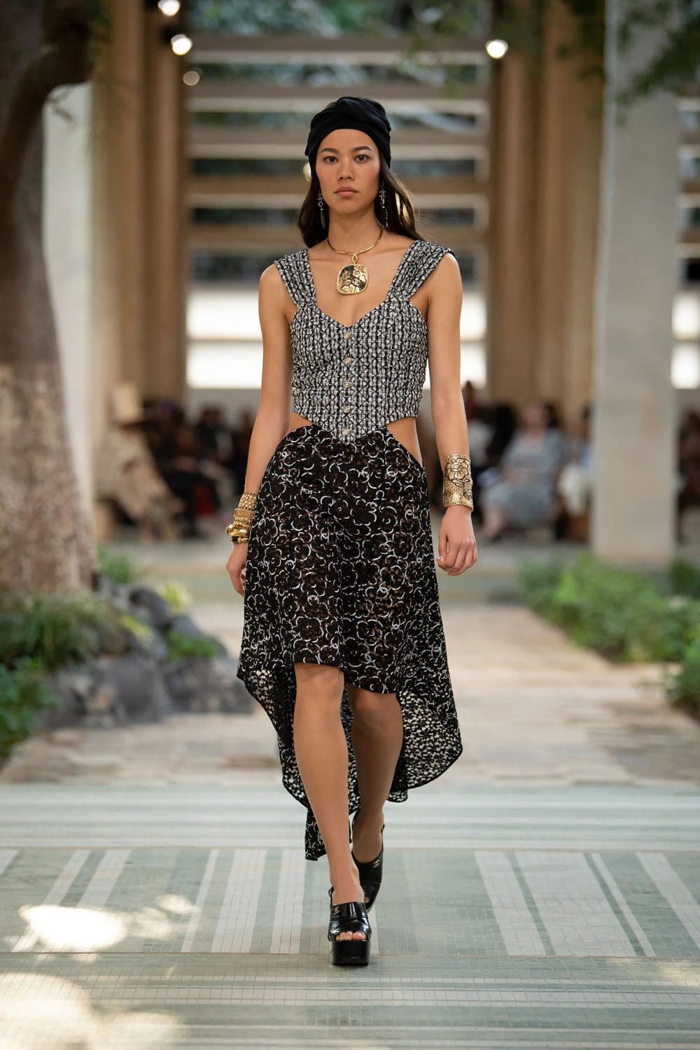 Chanel Dakar Pre Autunno 2023 Runway 55 Magazine