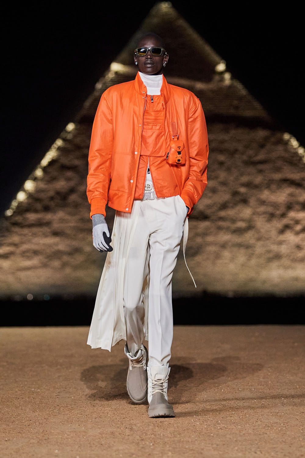 Dior Men Egypt Giza Pyramids Pre Fall 2023 Runway Magazine 48