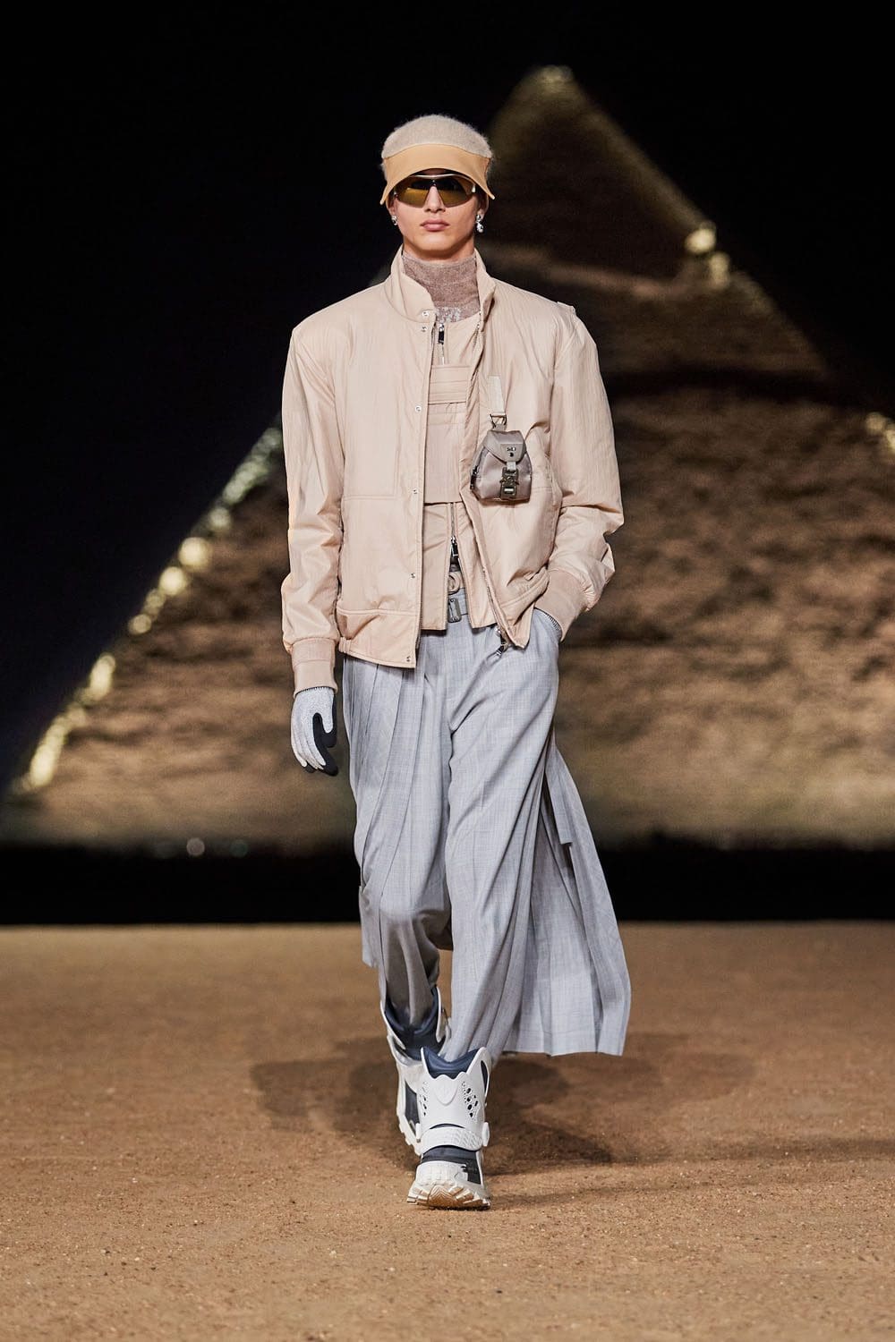 Dior Men Egypt Giza Pyramids Pre Fall 2023 Runway Magazine 55