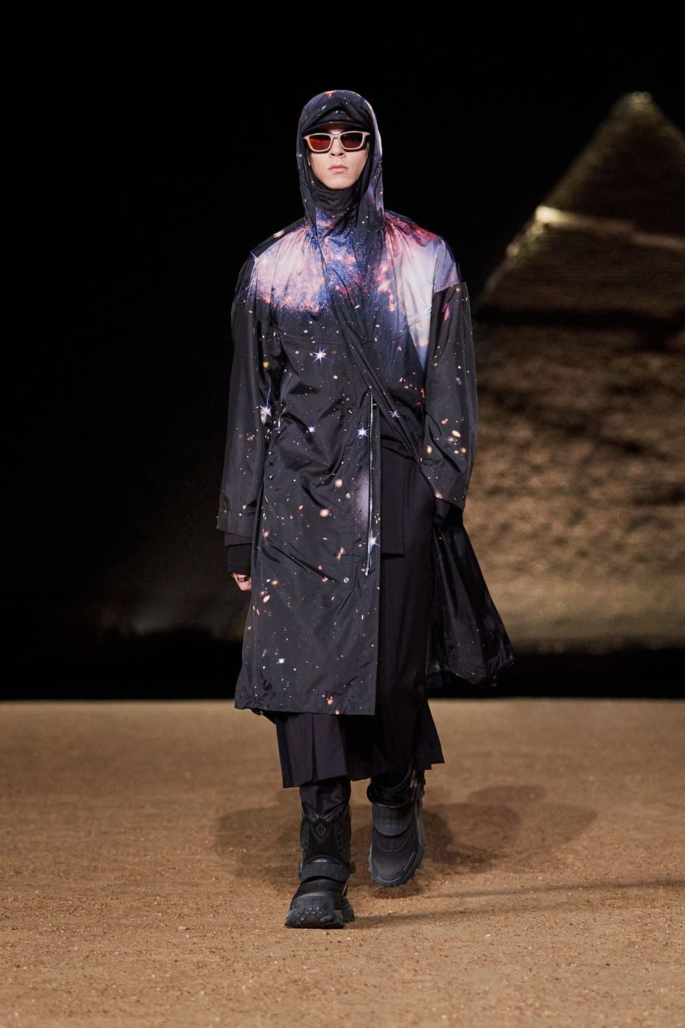 Dior Men Egypt Giza Pyramids Pre Fall 2023 Runway Magazine 70