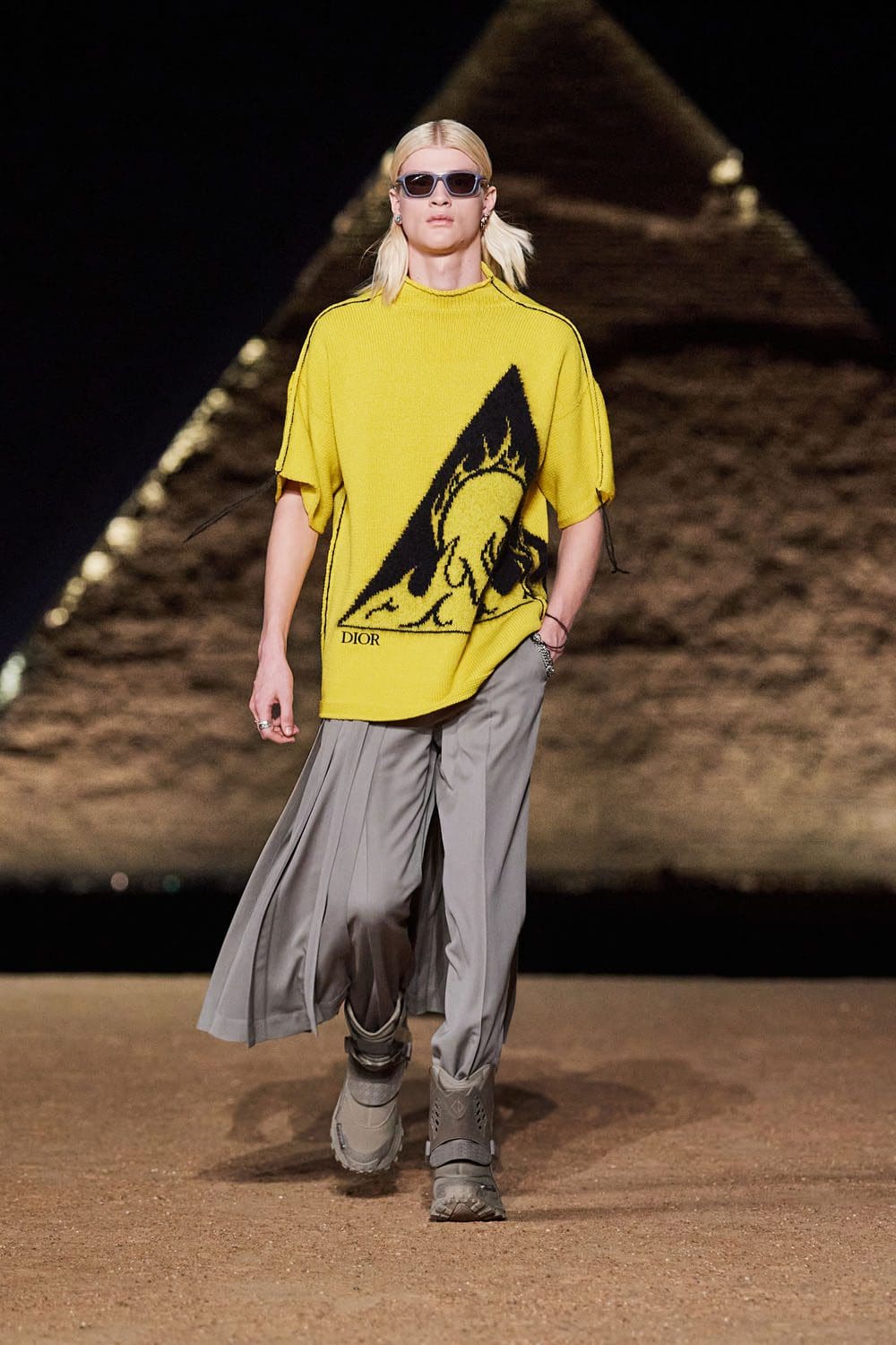 Dior Men Egypt Giza Pyramids Pre Fall 2023 Runway Magazine 8