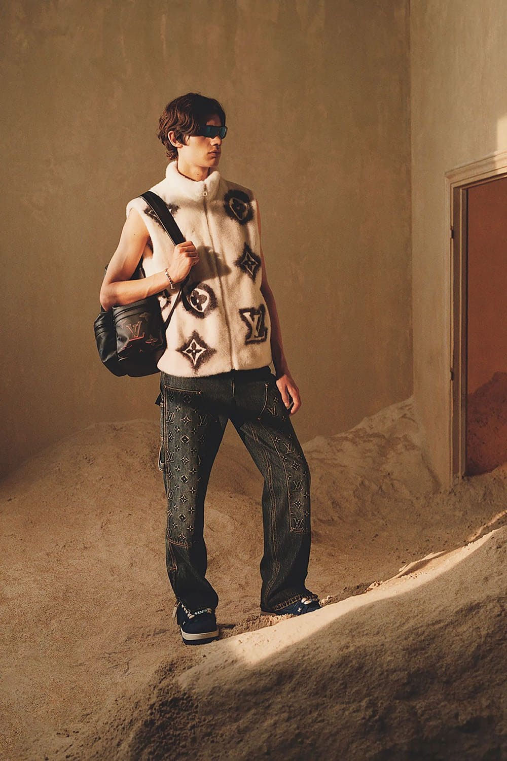 ルイ・ヴィトン プレフォール 2023 メンズ Runway 雑誌14