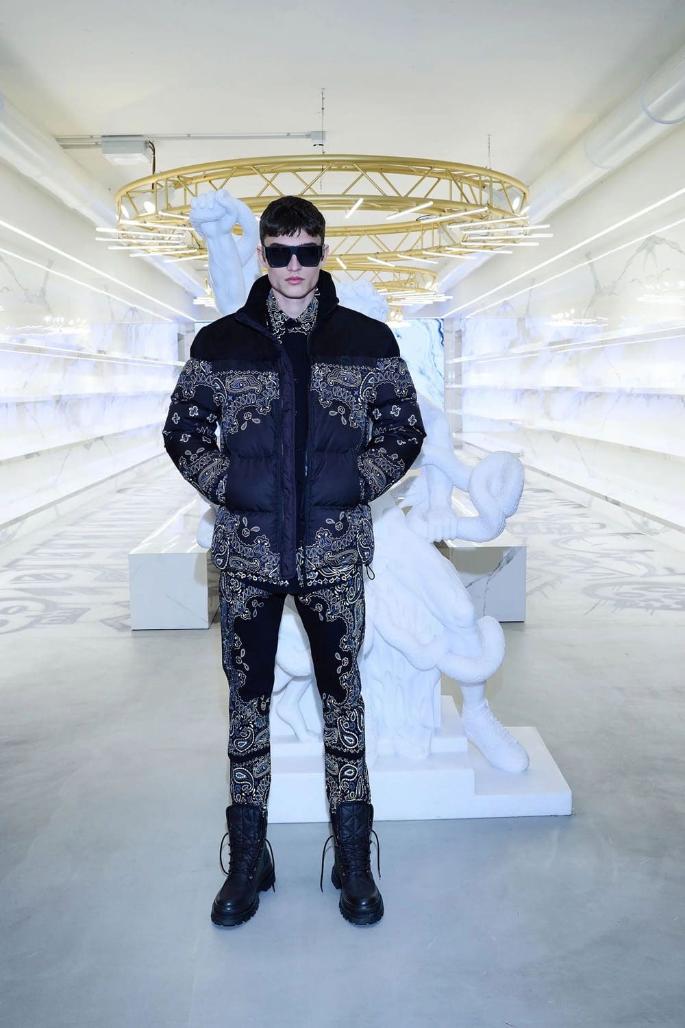Philipp Plein Pré Outono 2023 Runway Revista 5