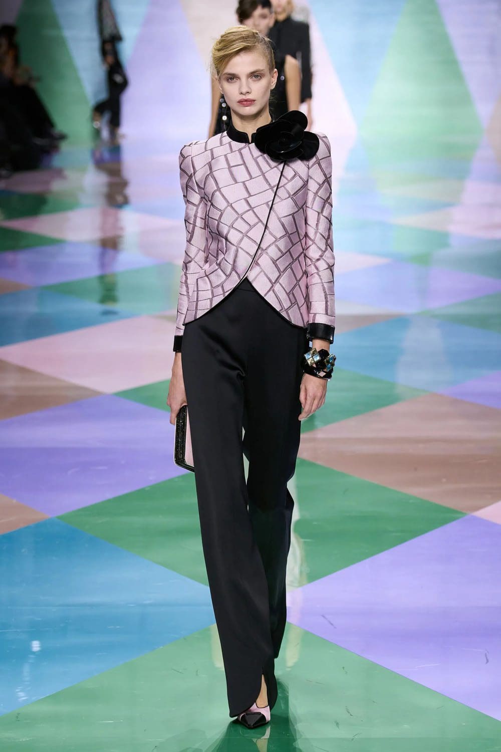 Armani Privè Haute Couture Primavera Estate 2023 Runway 6 Magazine