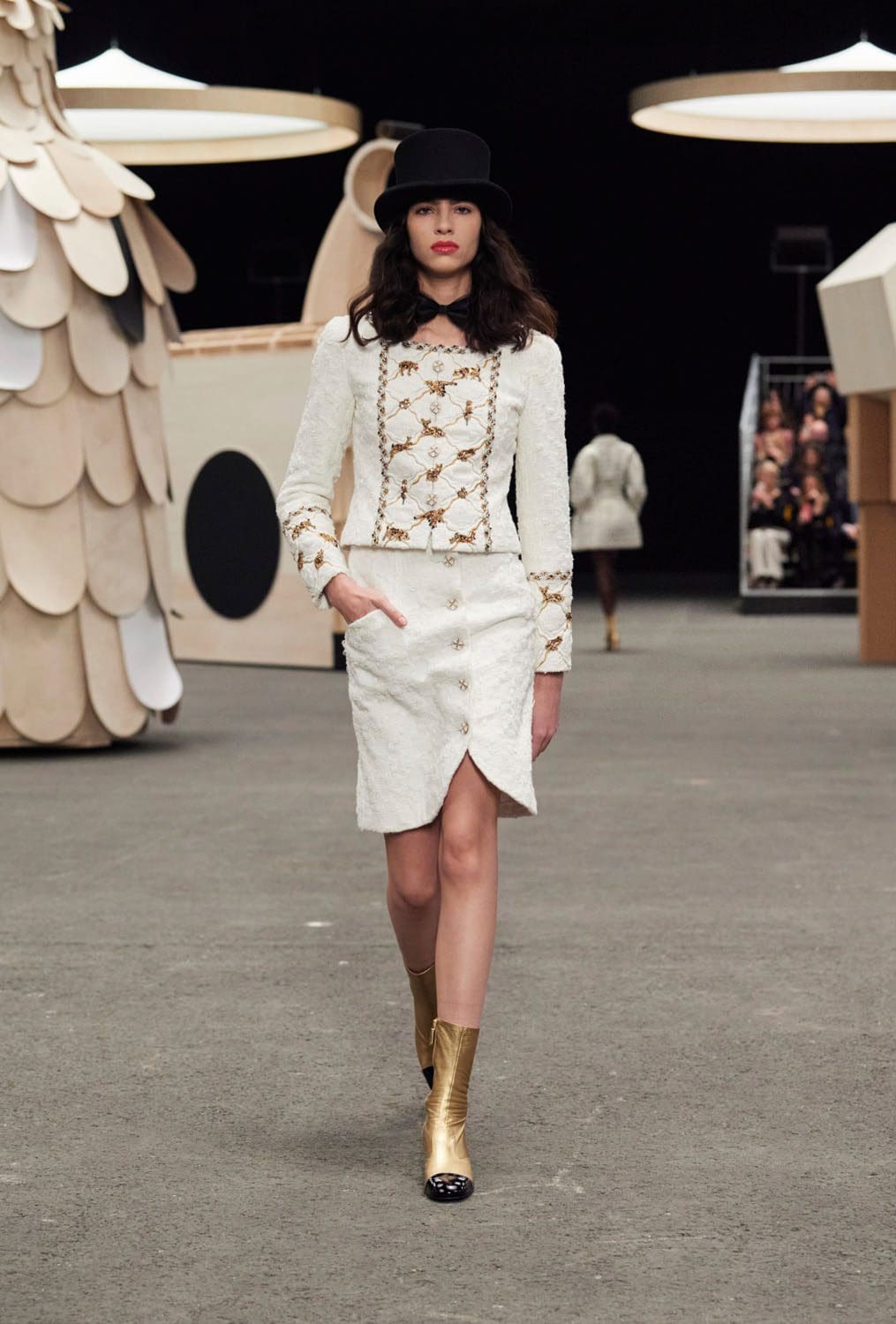 Chanel Haute Couture Primavera Estate 2023 Runway 2 Magazine