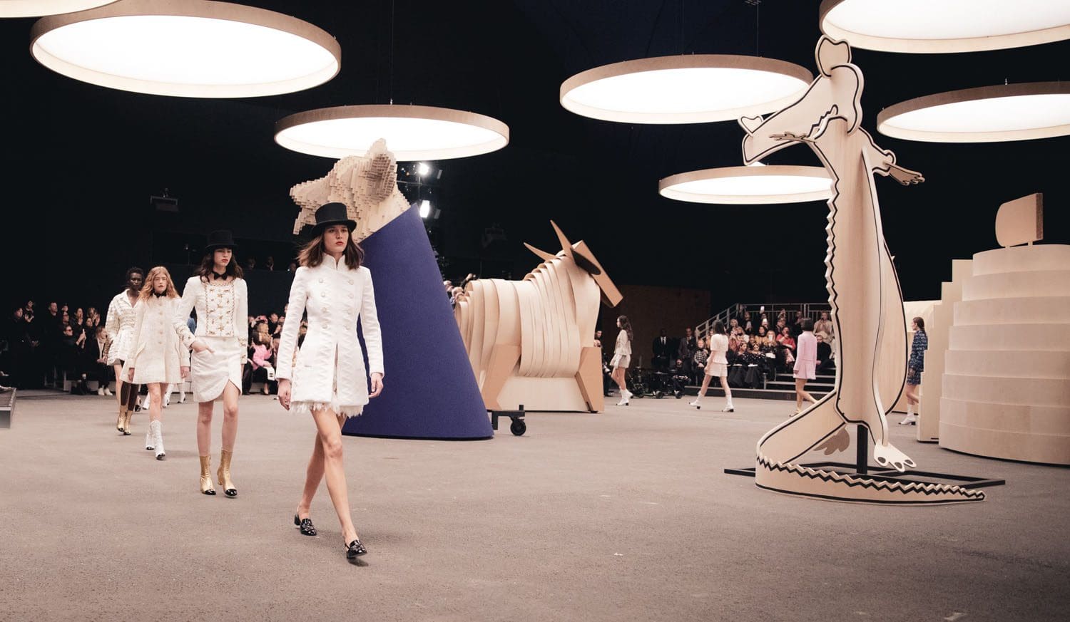 Chanel Haute Couture Primavera Estate 2023 finale Runway 9 Magazine