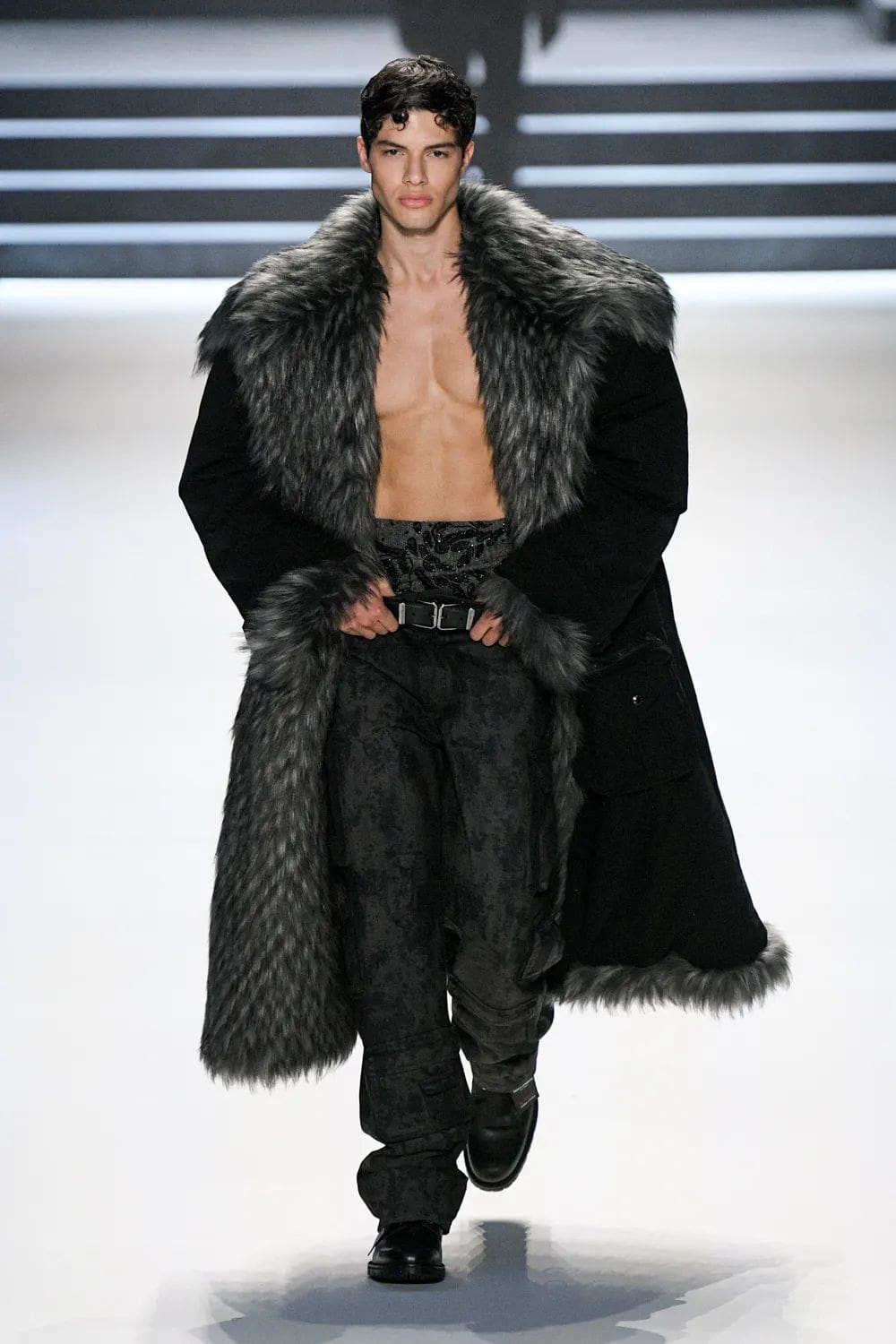 Dolce Gabbana Fall Winter 2023 2024 Menswear Runway Magazine 18
