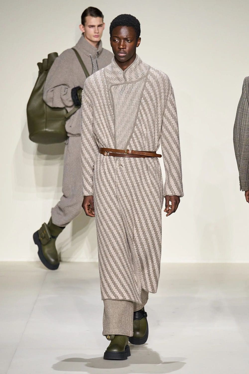 Emporio Armani 2023 秋冬 2024 男装 Runway 14杂志