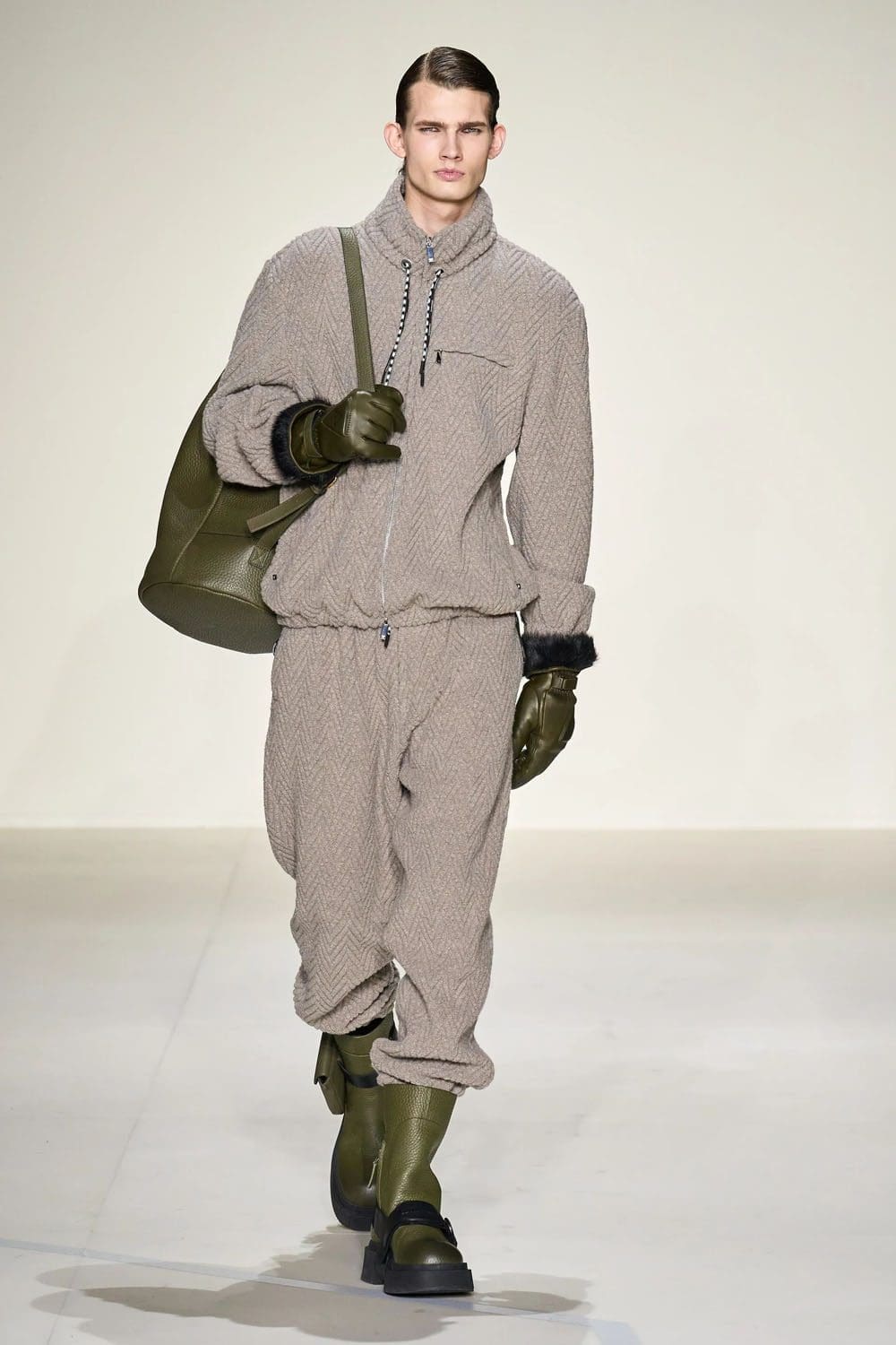 Emporio Armani 2023 秋冬 2024 男装 Runway 15杂志
