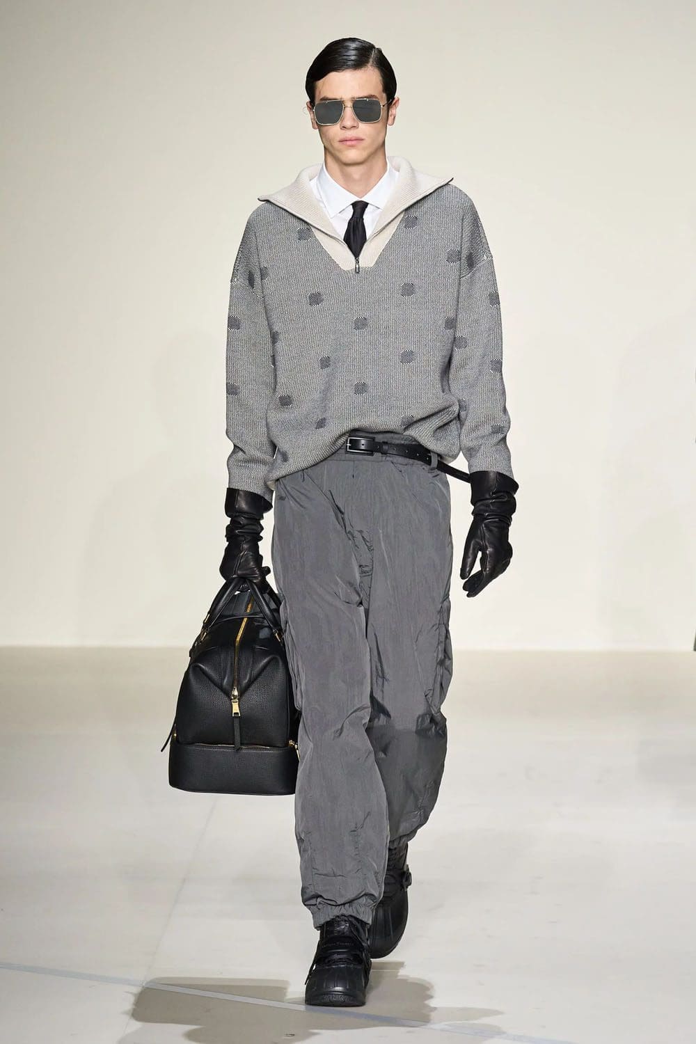 Emporio Armani 2023 秋冬 2024 男装 Runway 35杂志