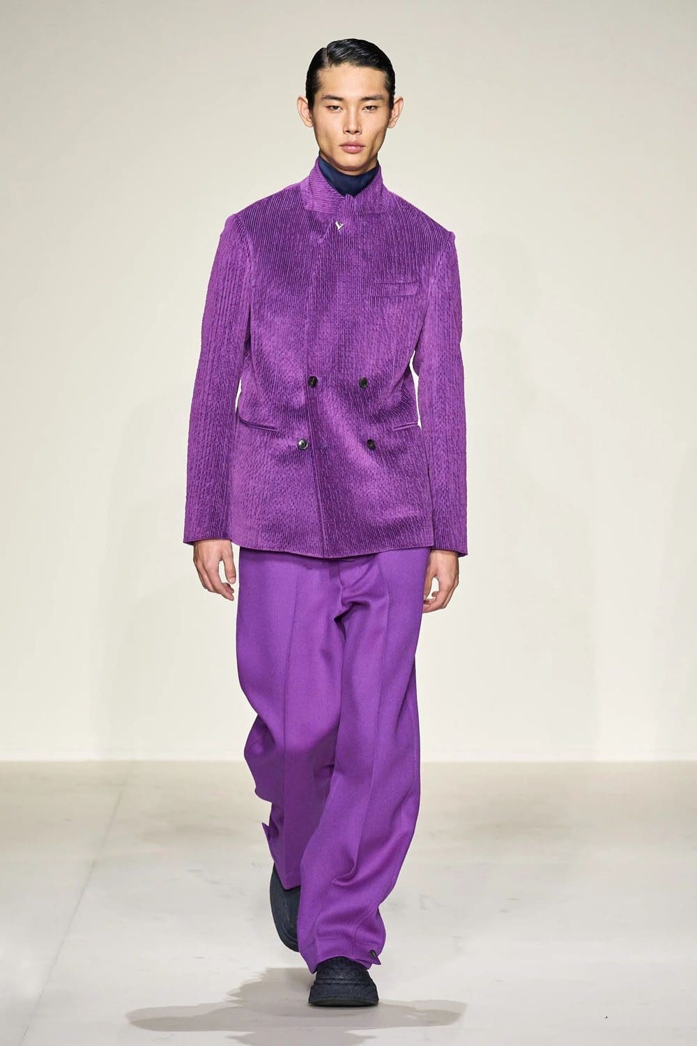 Emporio Armani 2023 秋冬 2024 男装 Runway 72杂志