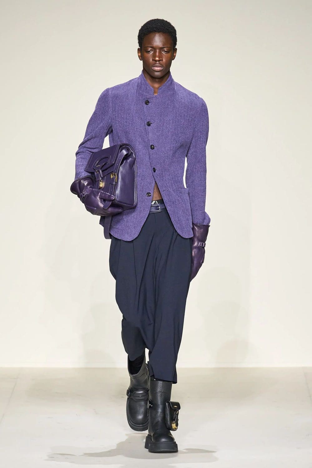 Emporio Armani 2023 秋冬 2024 男装 Runway 74杂志
