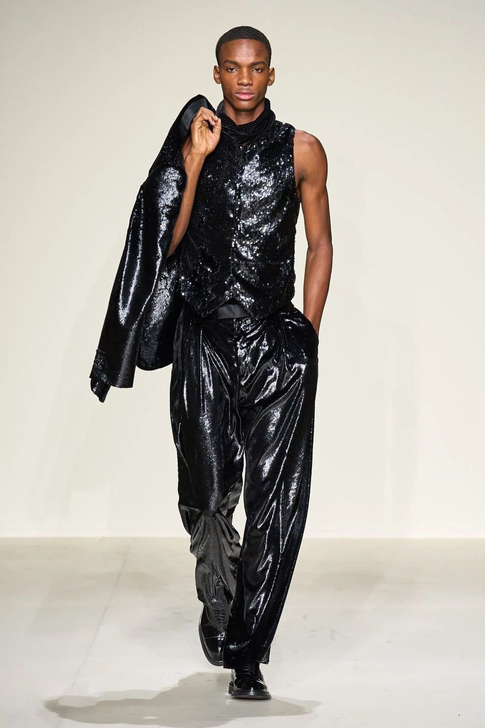 Emporio Armani 2023 秋冬 2024 男装 Runway 88杂志