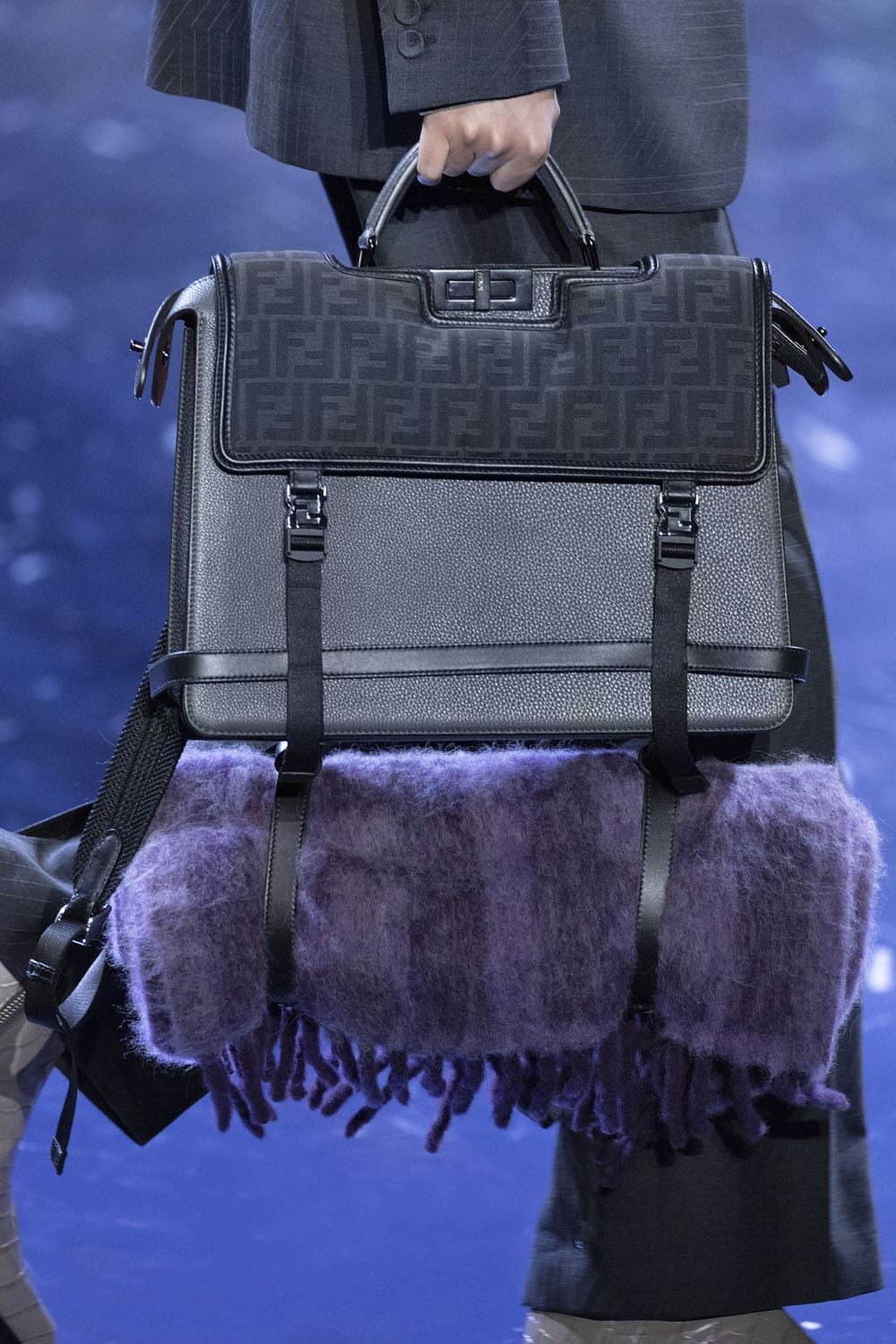 Fendi Close Up Fall 2023 2024 Мужская одежда Runway Журнал 32