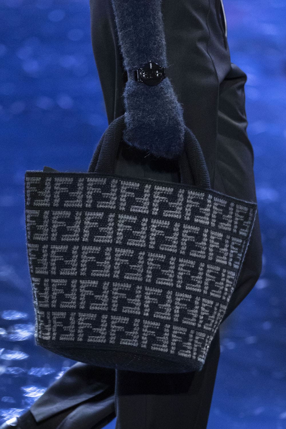 Fendi Close Up Fall 2023 2024 Мужская одежда Runway Журнал 35
