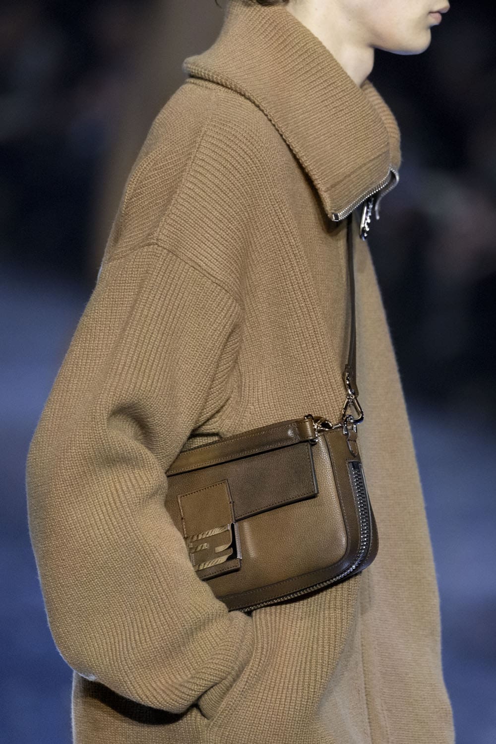Fendi Close Up Fall 2023 2024 Мужская одежда Runway Журнал 42