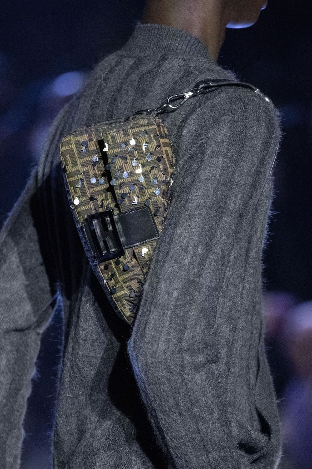 Fendi Close Up Fall 2023 2024 Мужская одежда Runway Журнал 5