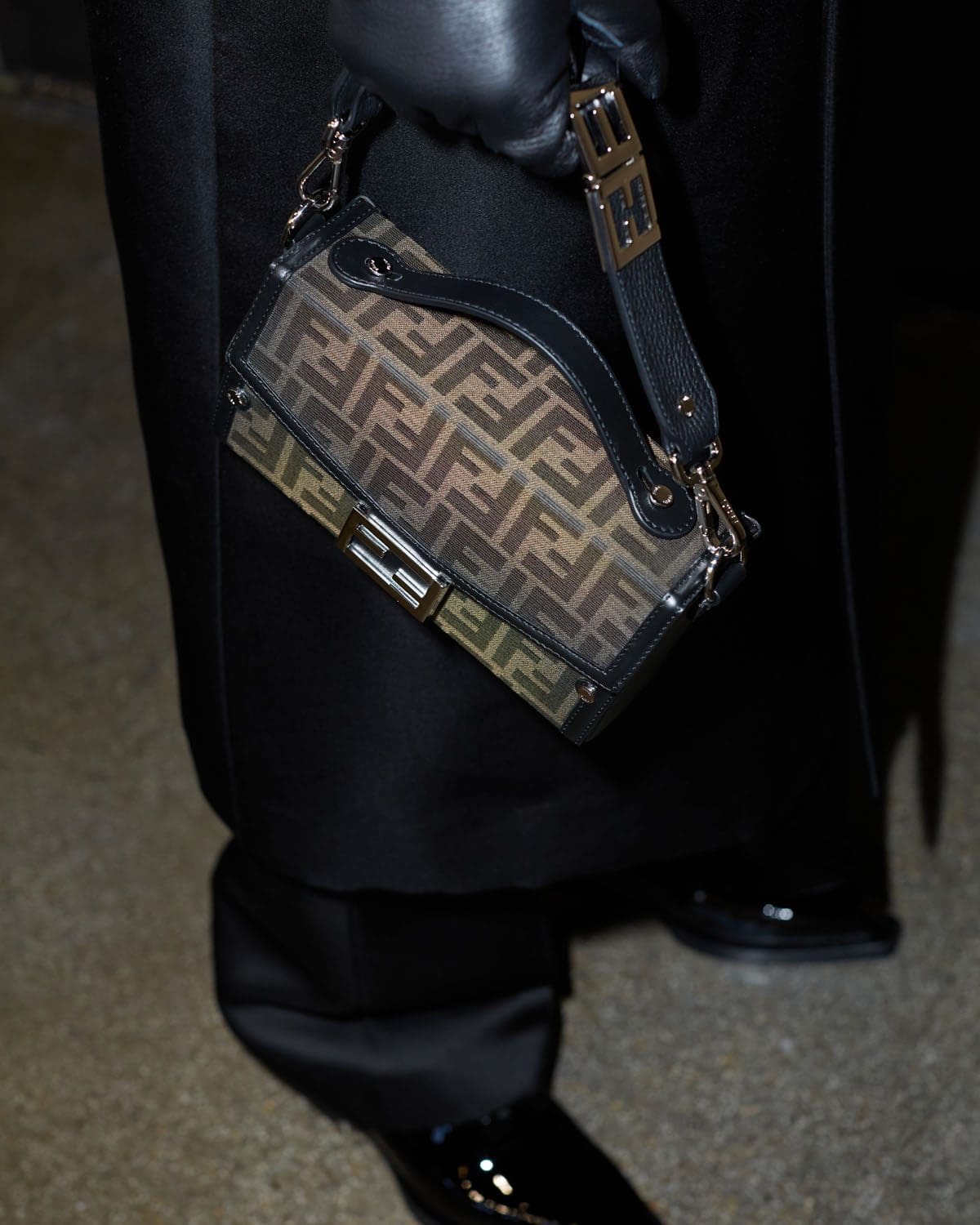 Fendi Close Up Fall 2023 2024 Мужская одежда Runway Журнал 70