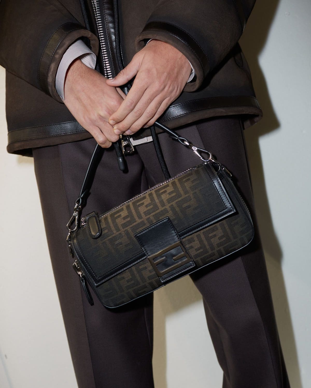 Fendi Close Up Fall 2023 2024 Мужская одежда Runway Журнал 72