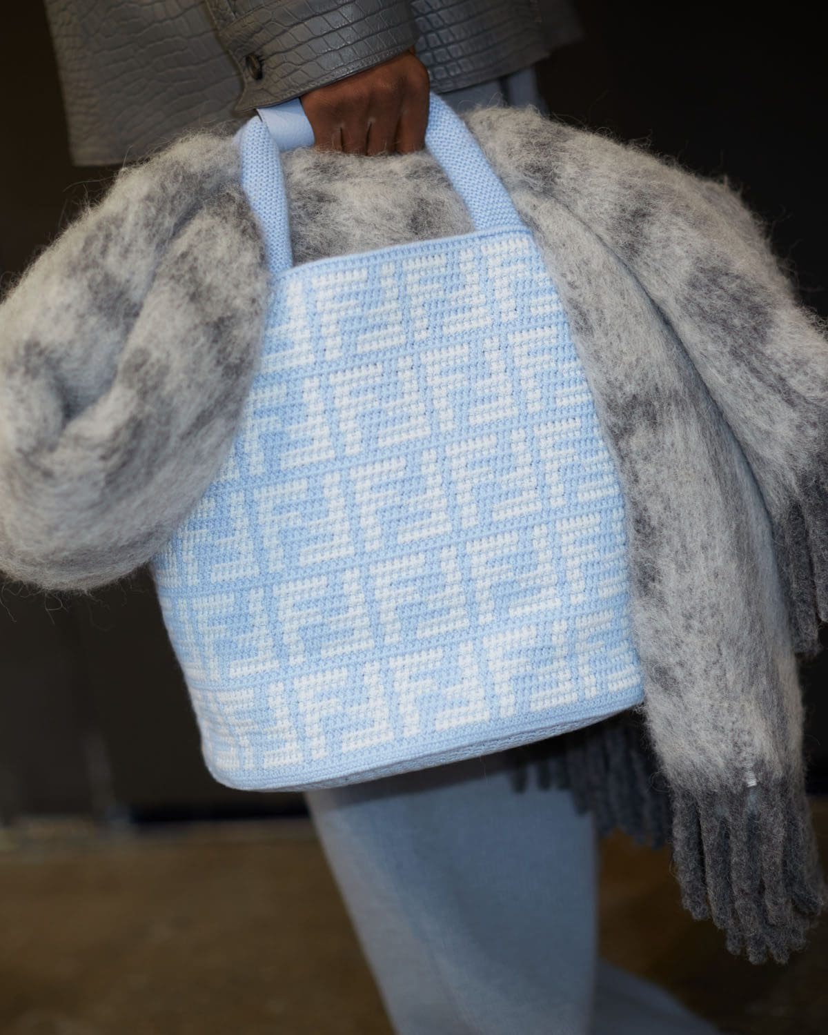 Fendi Close Up Fall 2023 2024 Мужская одежда Runway Журнал 77