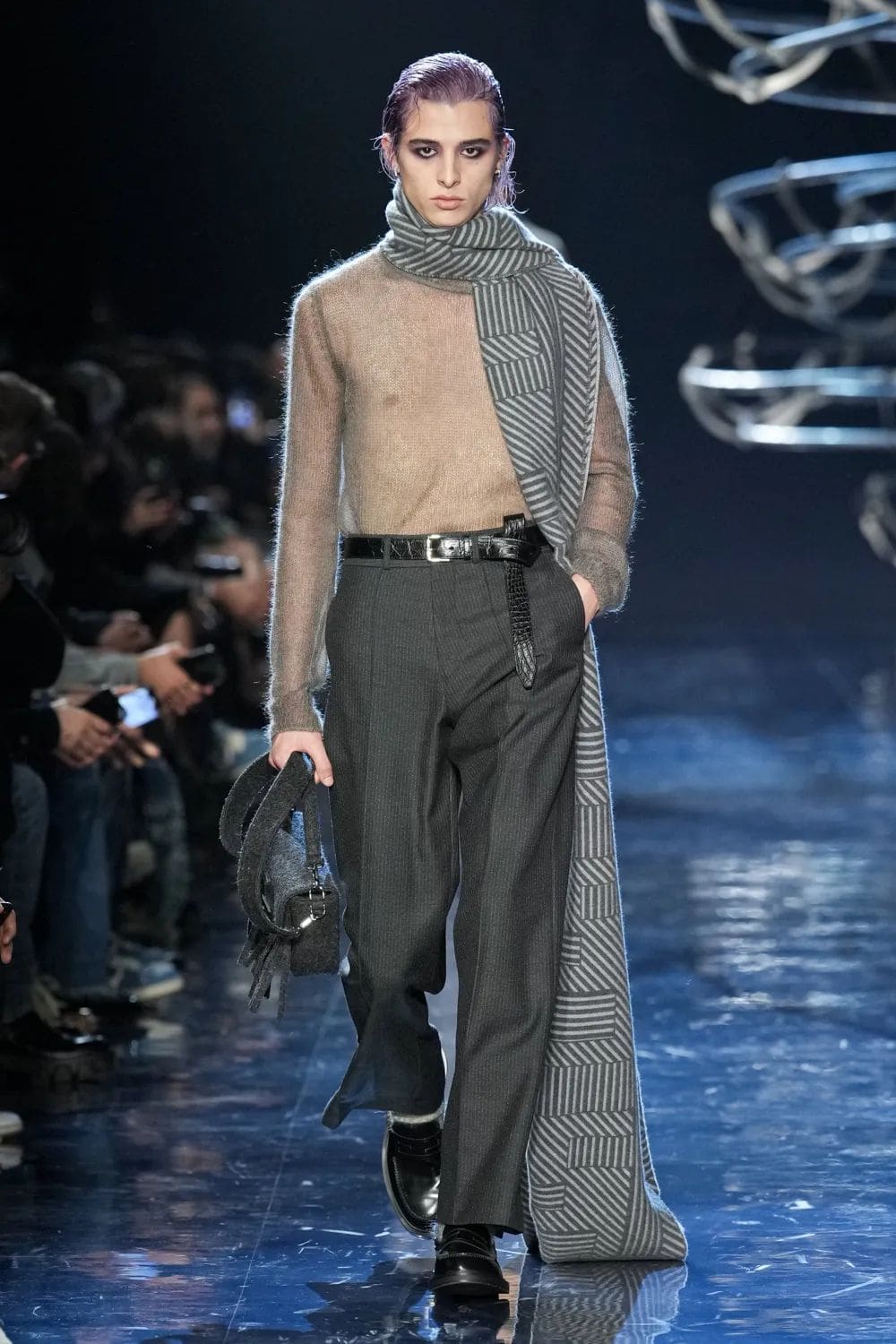 Fendi Automne Hiver 2023 2024 Mode Homme Runway Magazine 17