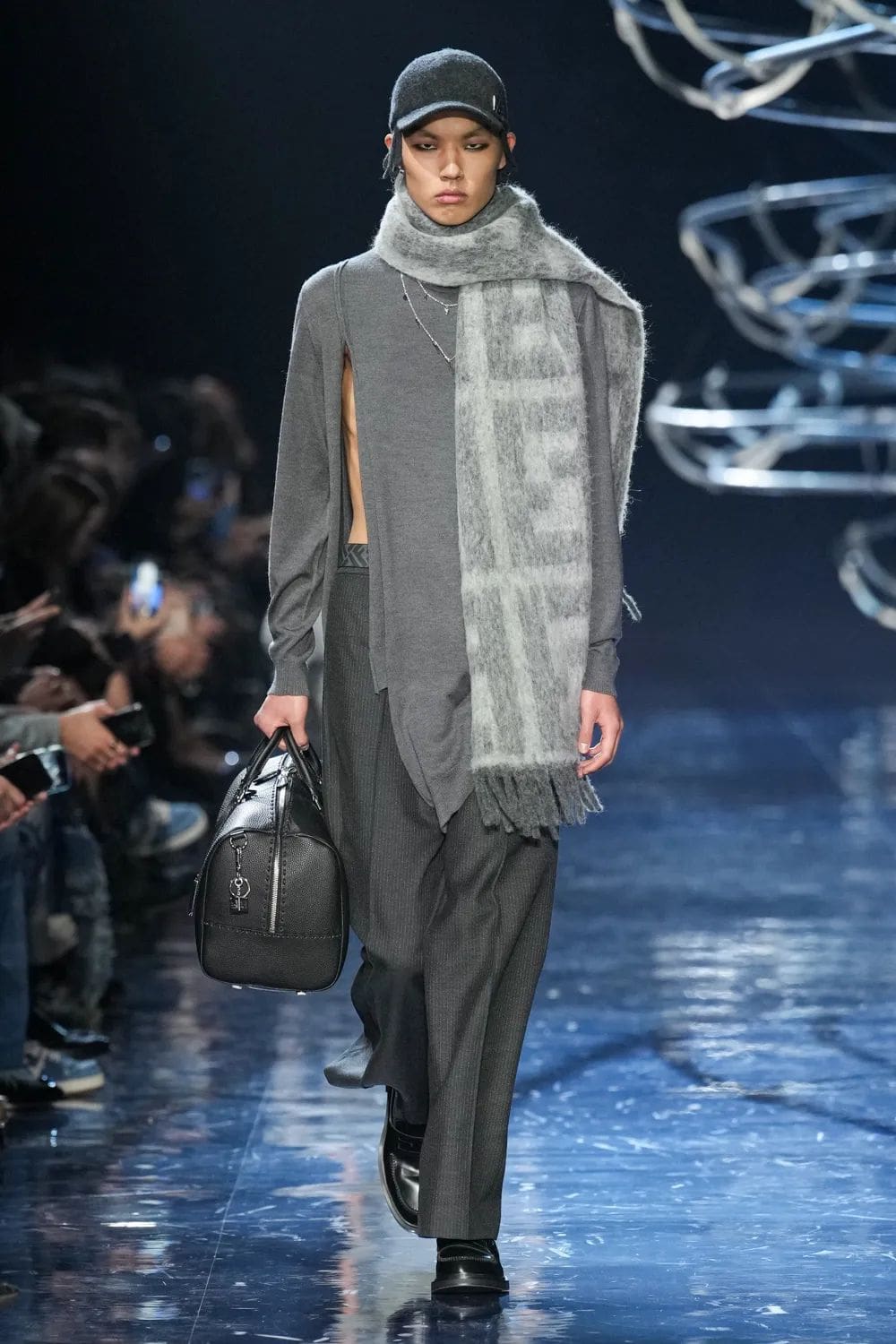 Fendi outono inverno 2023 2024 moda masculina Runway Revista 20