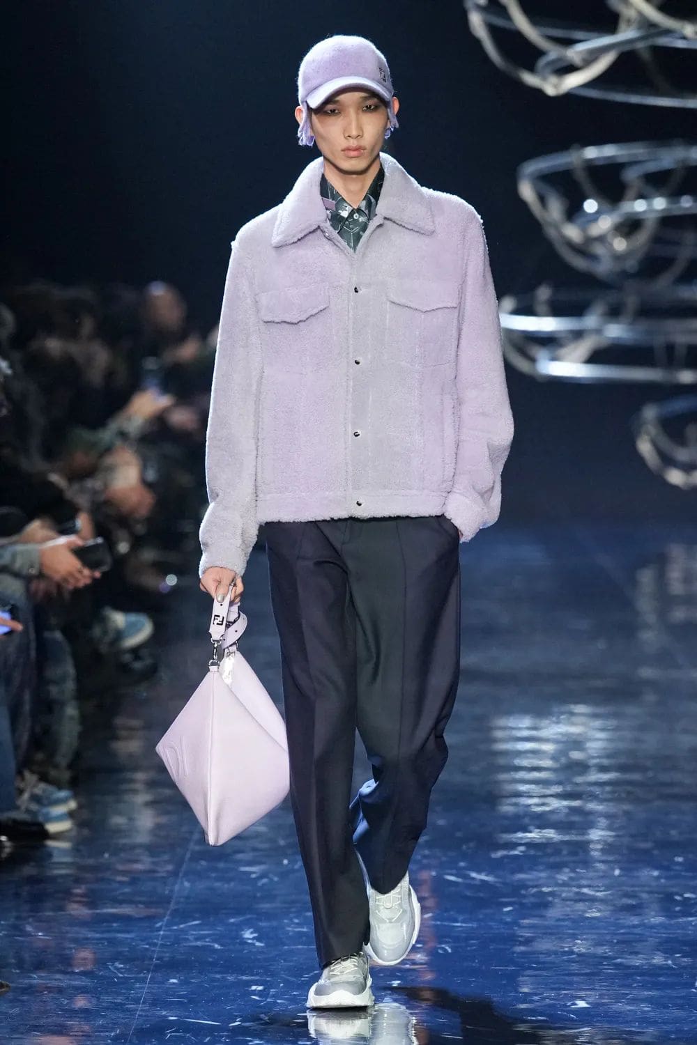 Fendi Automne Hiver 2023 2024 Mode Homme Runway Magazine 25