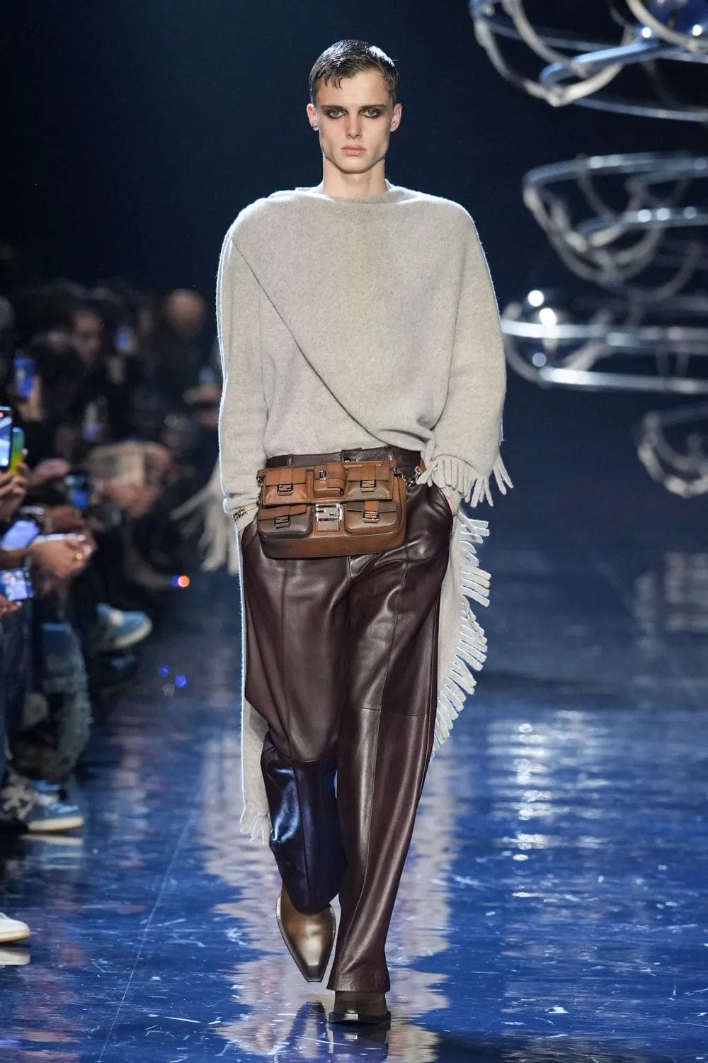 Fendi Automne Hiver 2023 2024 Mode Homme Runway Magazine 6