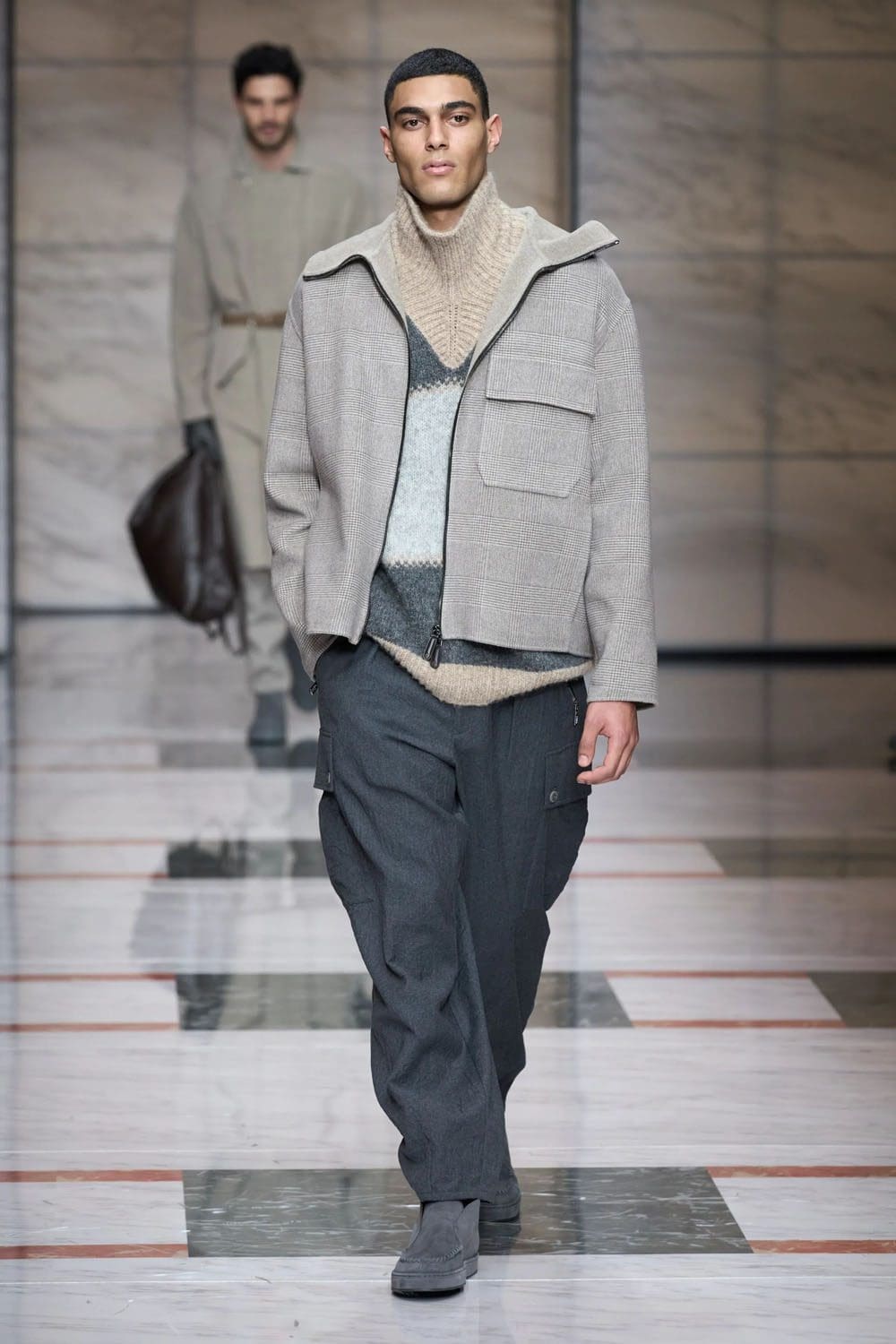 Giorgio Armani Automne Hiver 2023 2024 Mode Homme Runway Magazine 19