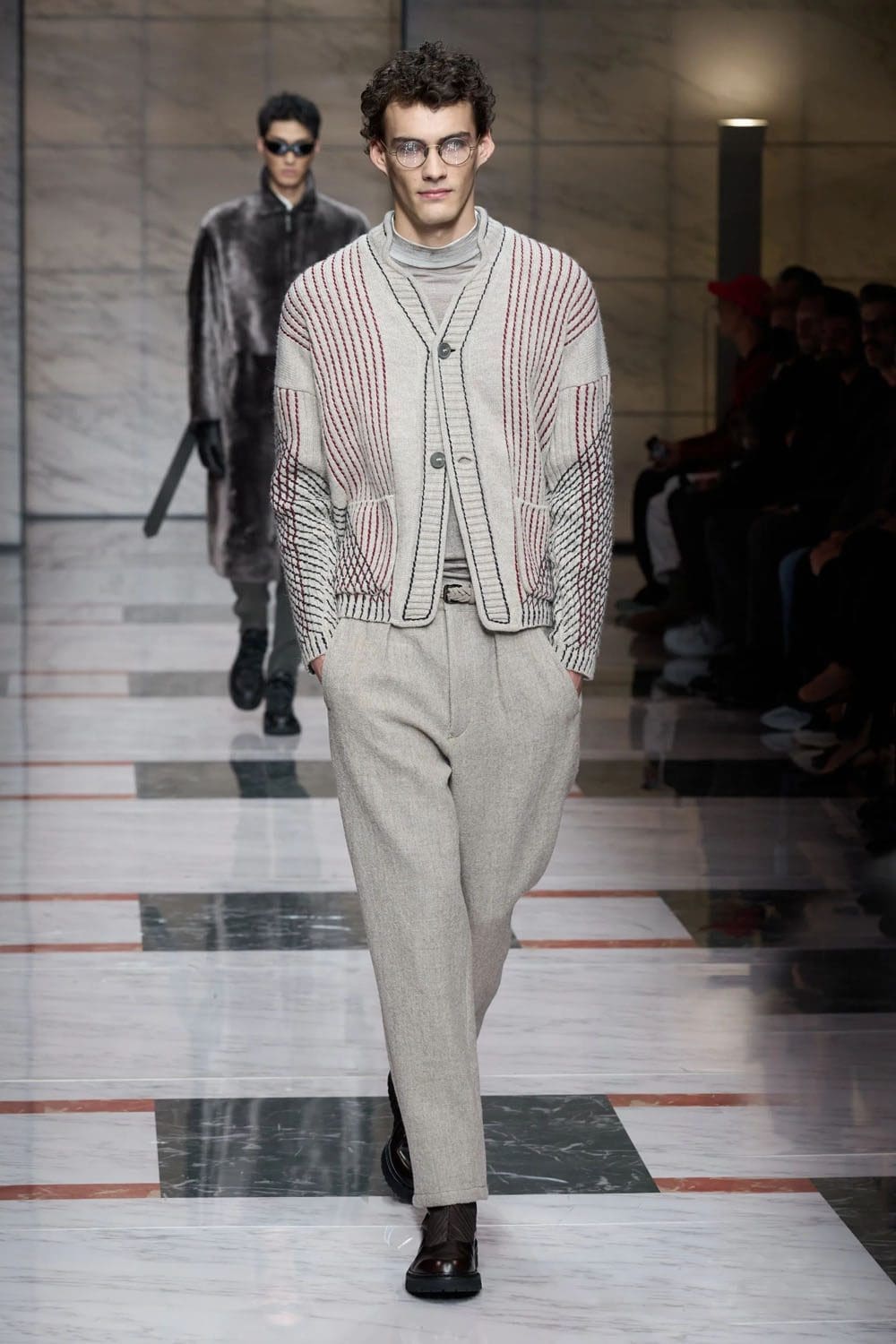 Giorgio Armani Automne Hiver 2023 2024 Mode Homme Runway Magazine 25