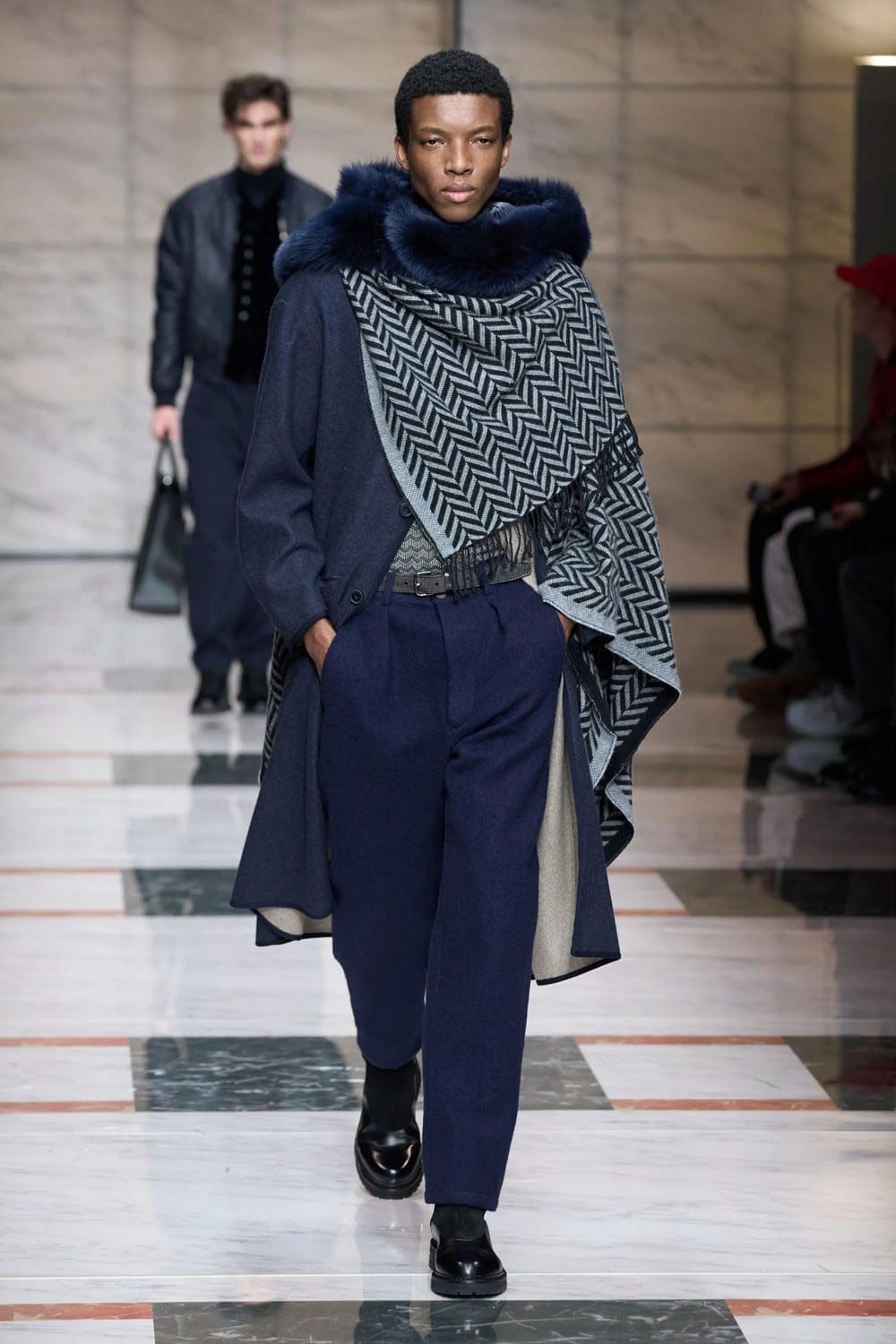 Giorgio Armani Automne Hiver 2023 2024 Mode Homme Runway Magazine 42