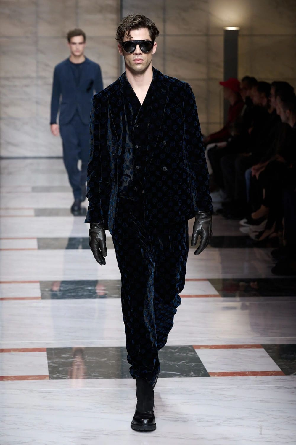 Giorgio Armani Automne Hiver 2023 2024 Mode Homme Runway Magazine 57