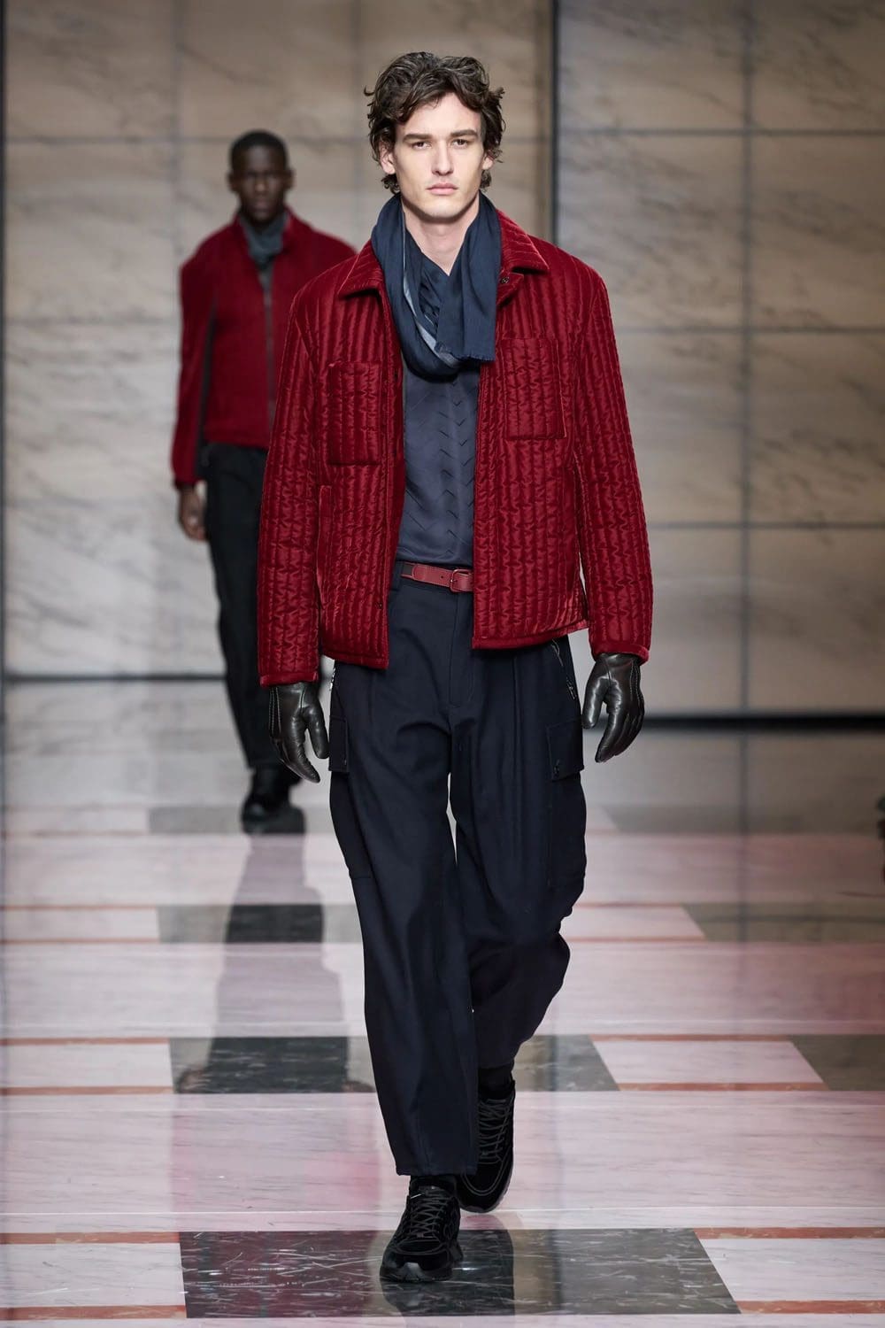 Giorgio Armani Automne Hiver 2023 2024 Mode Homme Runway Magazine 74