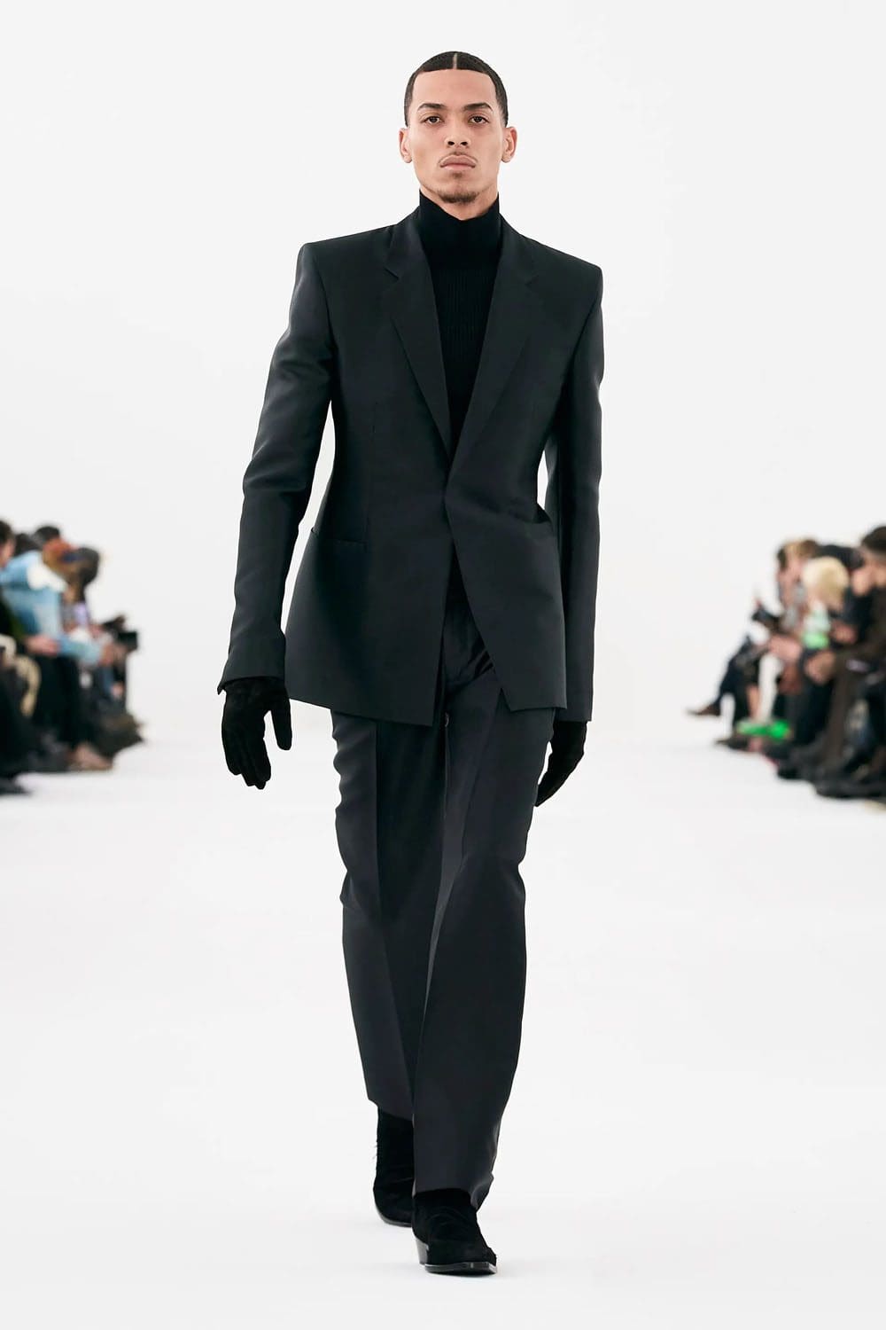 Givenchy Herbst Winter 2023 2024 Herrenbekleidung Runway 1 Magazin
