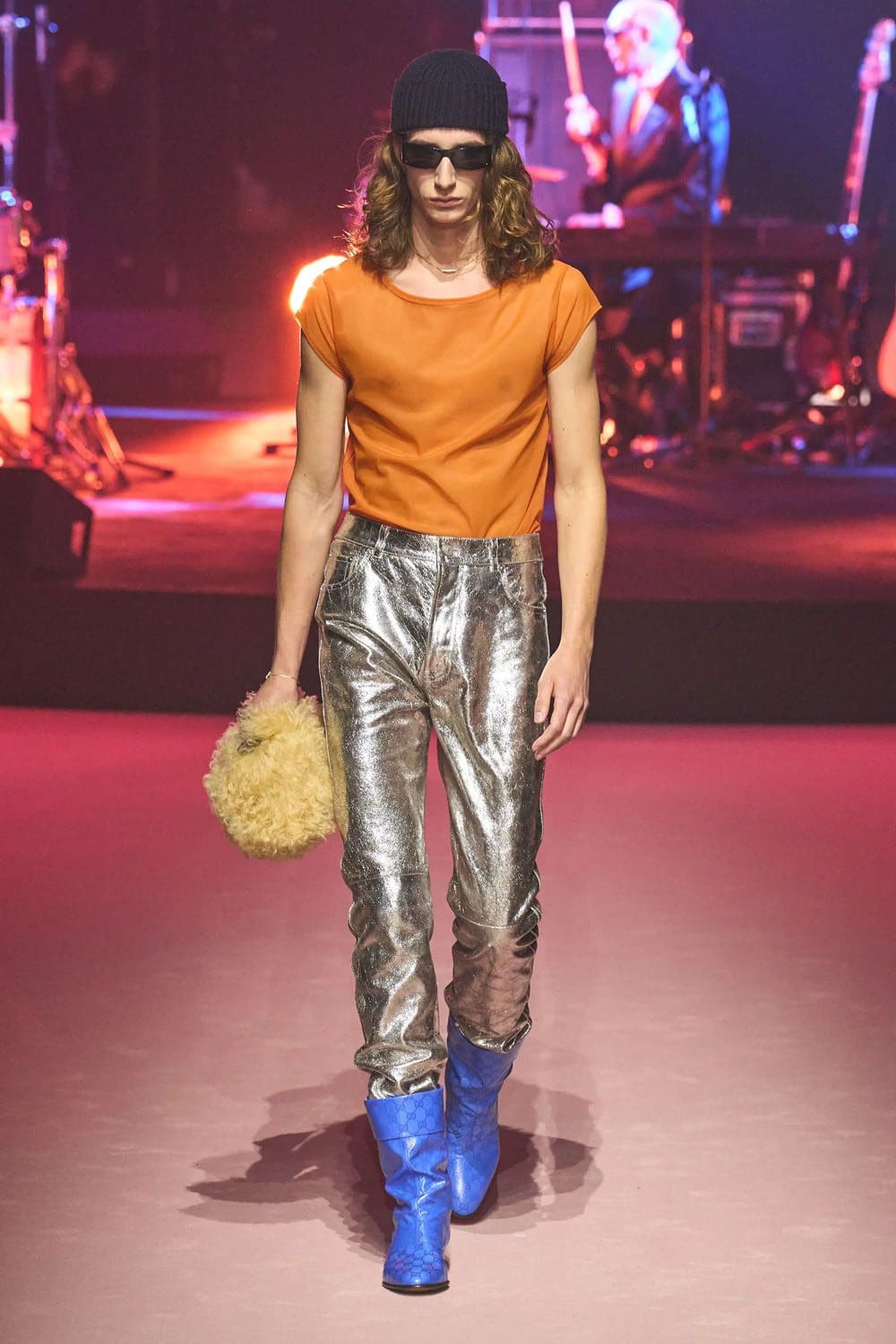 Gucci Осень Зима 2023 2024 Runway Журнал 26