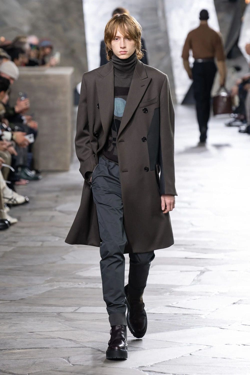 Hermès Automne Hiver 2023 2024 Vêtements pour hommes Runway Magazine 10