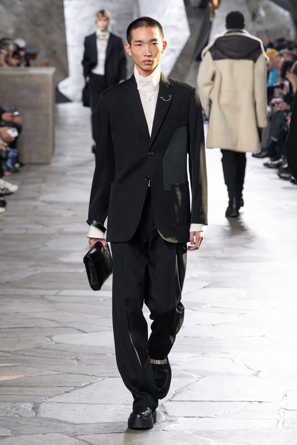 Hermès Automne Hiver 2023 2024 Vêtements pour hommes Runway Magazine 41