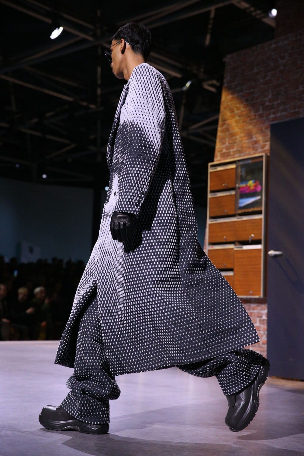 Louis Vuitton Осень Зима 2023 2024 Мужская Одежда Крупным Планом Детали Runway Журнал 13 1