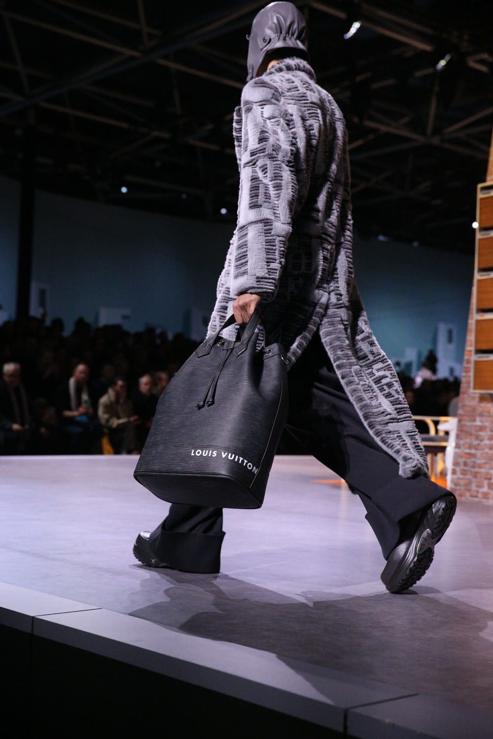 Louis Vuitton Осень Зима 2023 2024 Мужская Одежда Крупным Планом Детали Runway Журнал 17