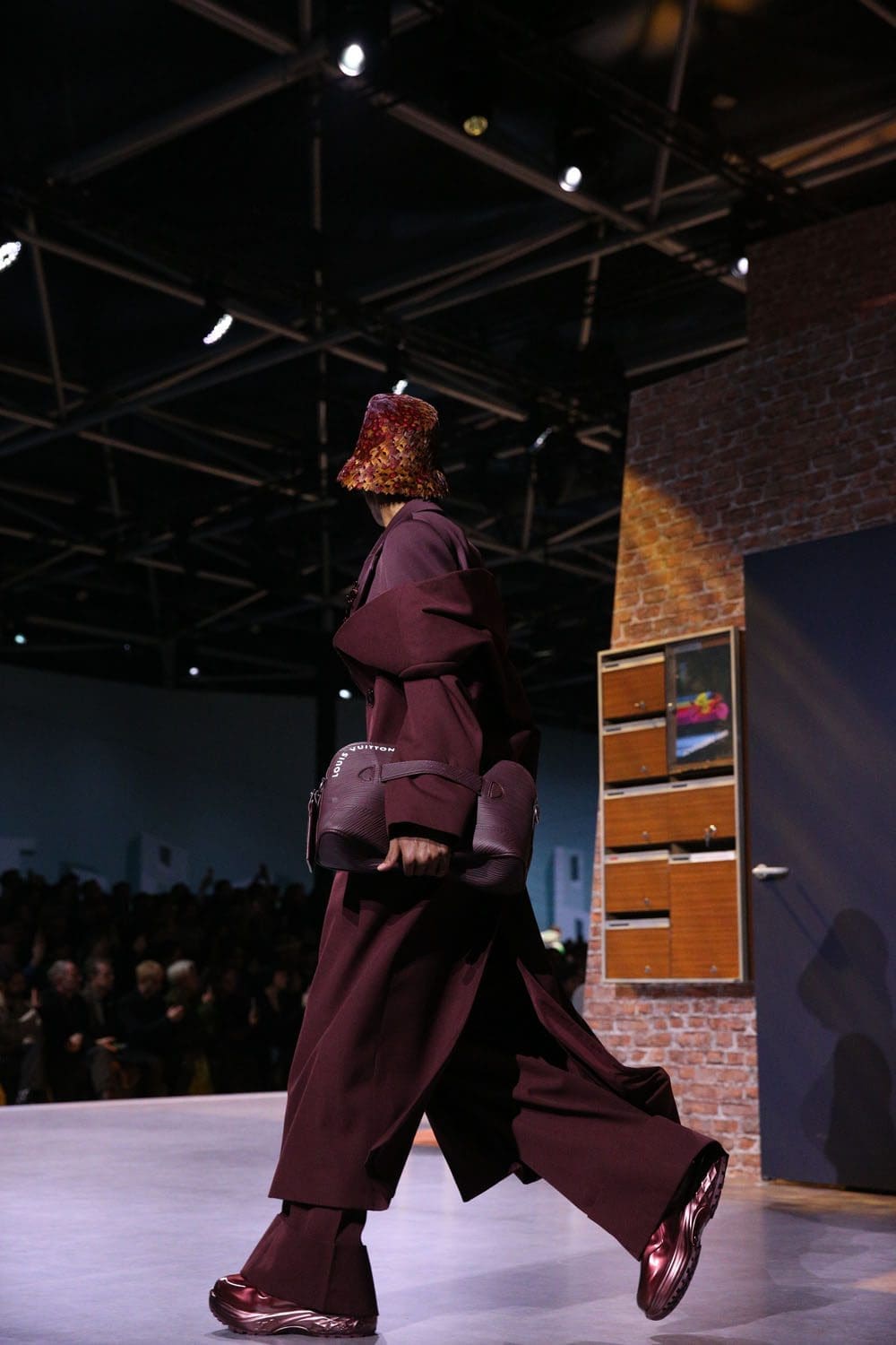 Louis Vuitton Осень Зима 2023 2024 Мужская Одежда Крупным Планом Детали Runway Журнал 28