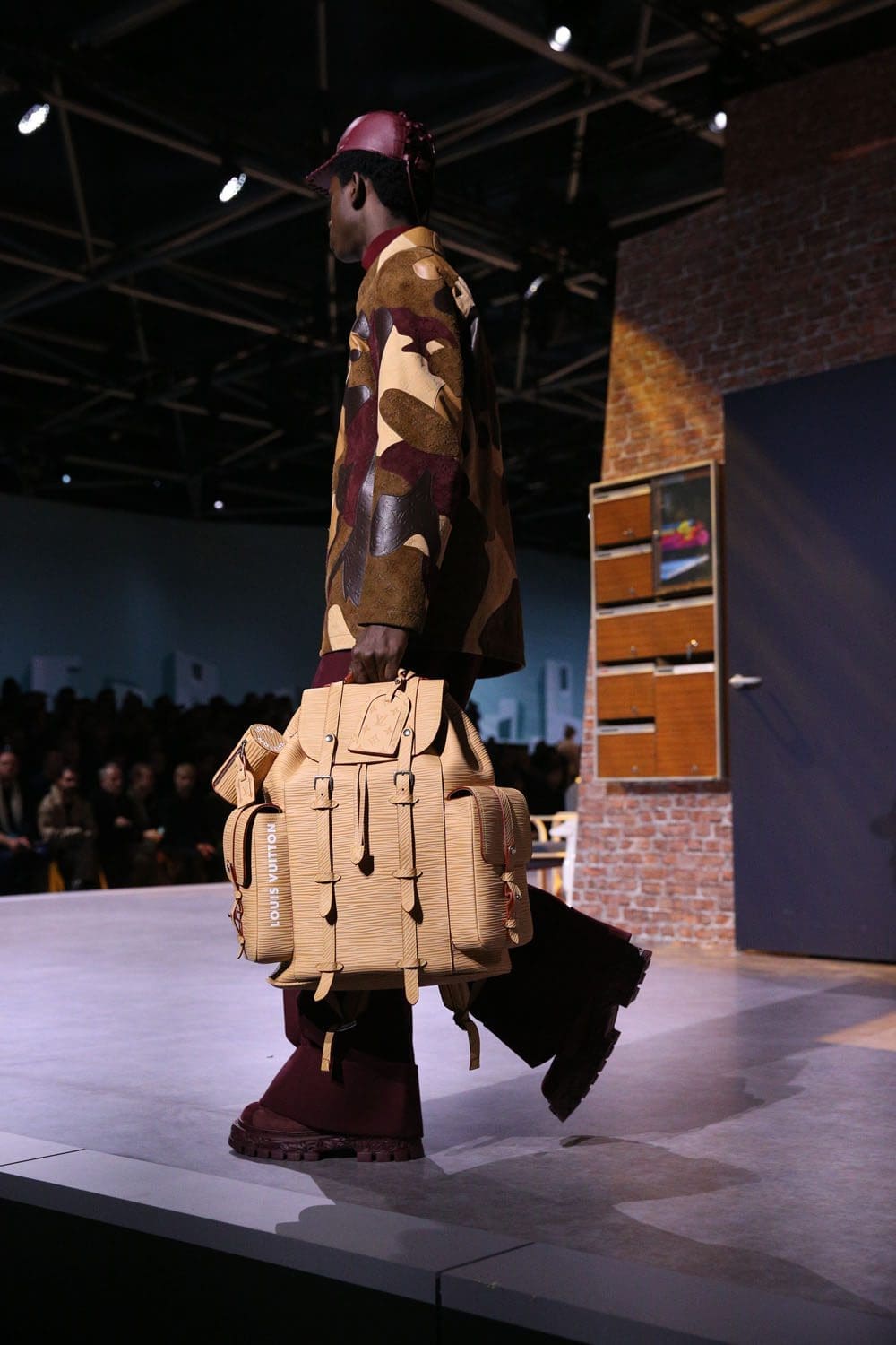 Louis Vuitton Осень Зима 2023 2024 Мужская Одежда Крупным Планом Детали Runway Журнал 35