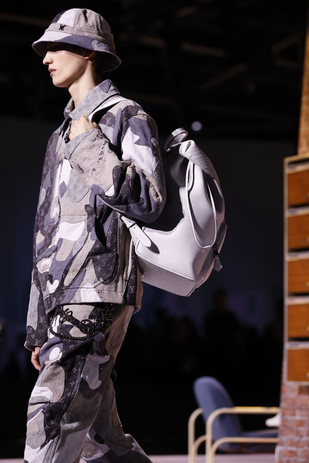 Louis Vuitton Осень Зима 2023 2024 Мужская Одежда Крупным Планом Детали Runway Журнал 46