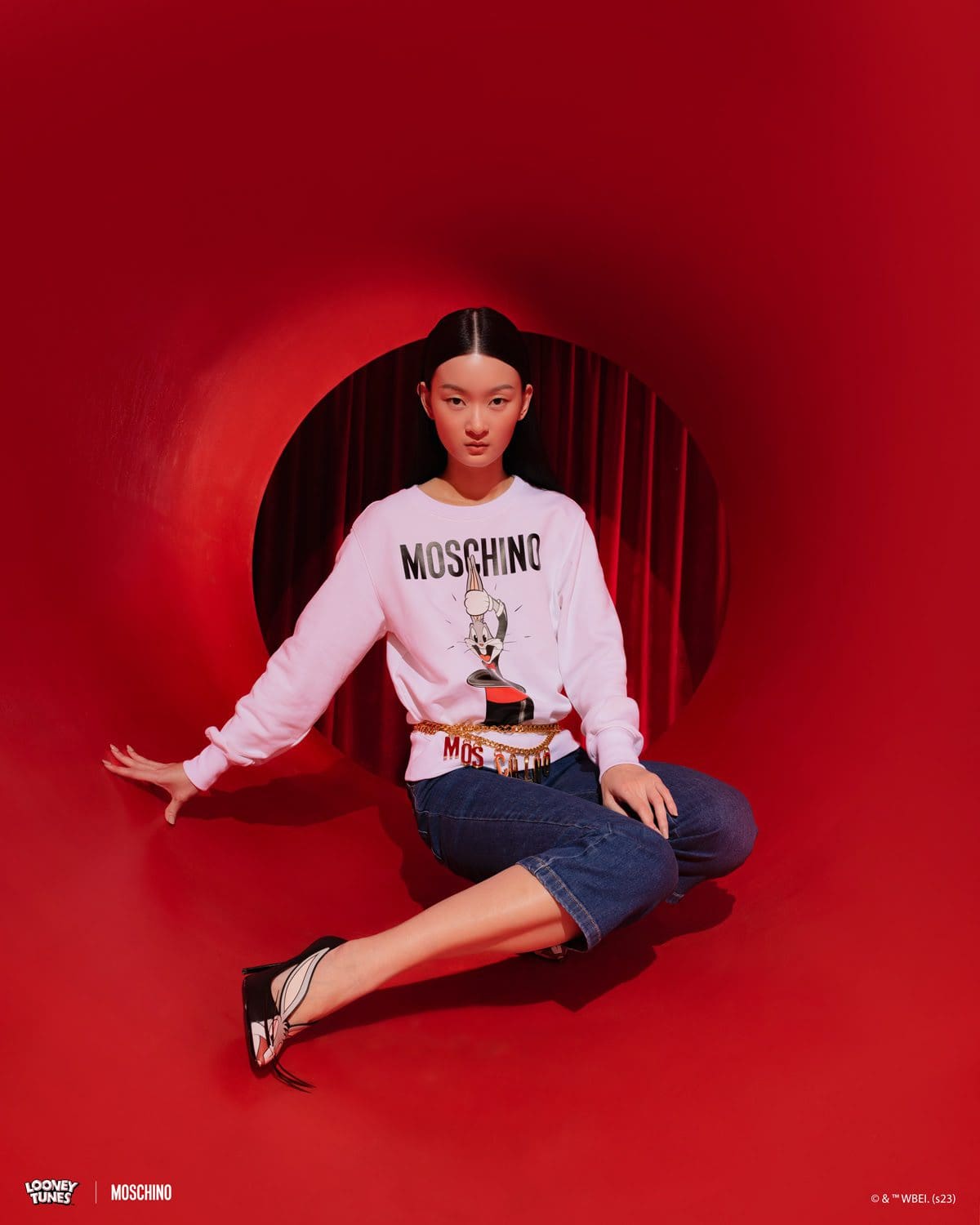モスキーノ バッグス バニー カプセル コレクション Runway 雑誌6