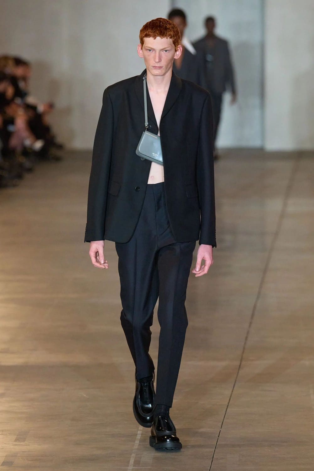 Prada Automne Hiver 2023 2024 Vêtements pour hommes Runway Magazine 4