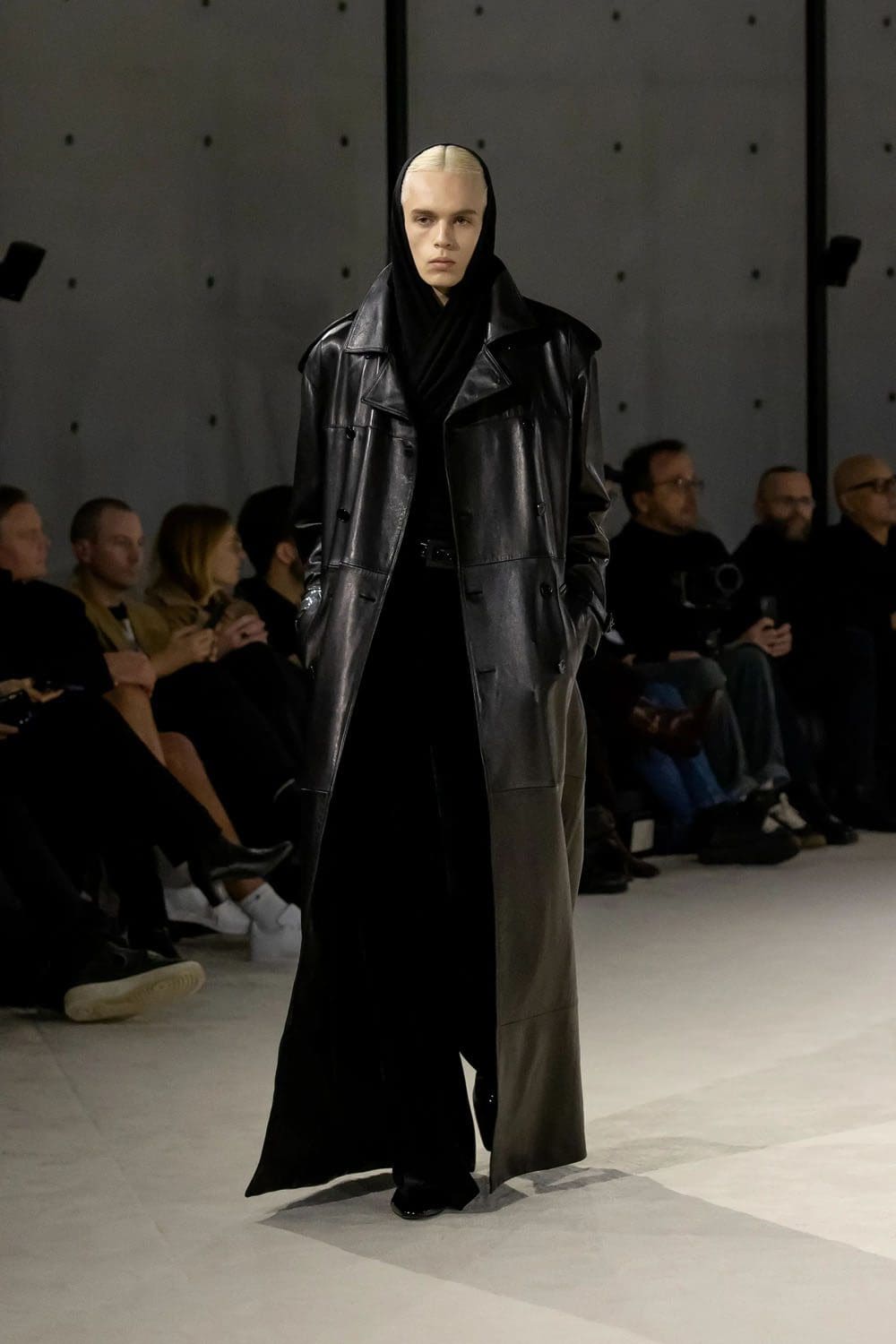 Saint Laurent Fall Winter 2023 2024 Menswear Runway Magazine 16
