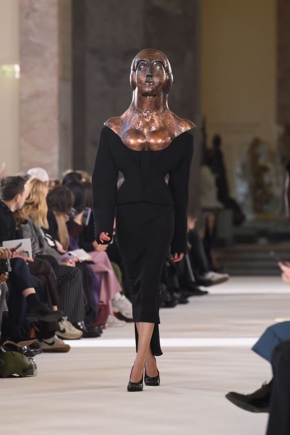 Schiaparelli Taxidermia Alta Costura Primavera Verano 2023 Runway Magazine 18