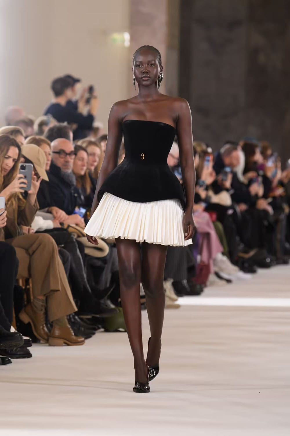 Schiaparelli Taxidermia Alta Costura Primavera Verano 2023 Runway Magazine 20