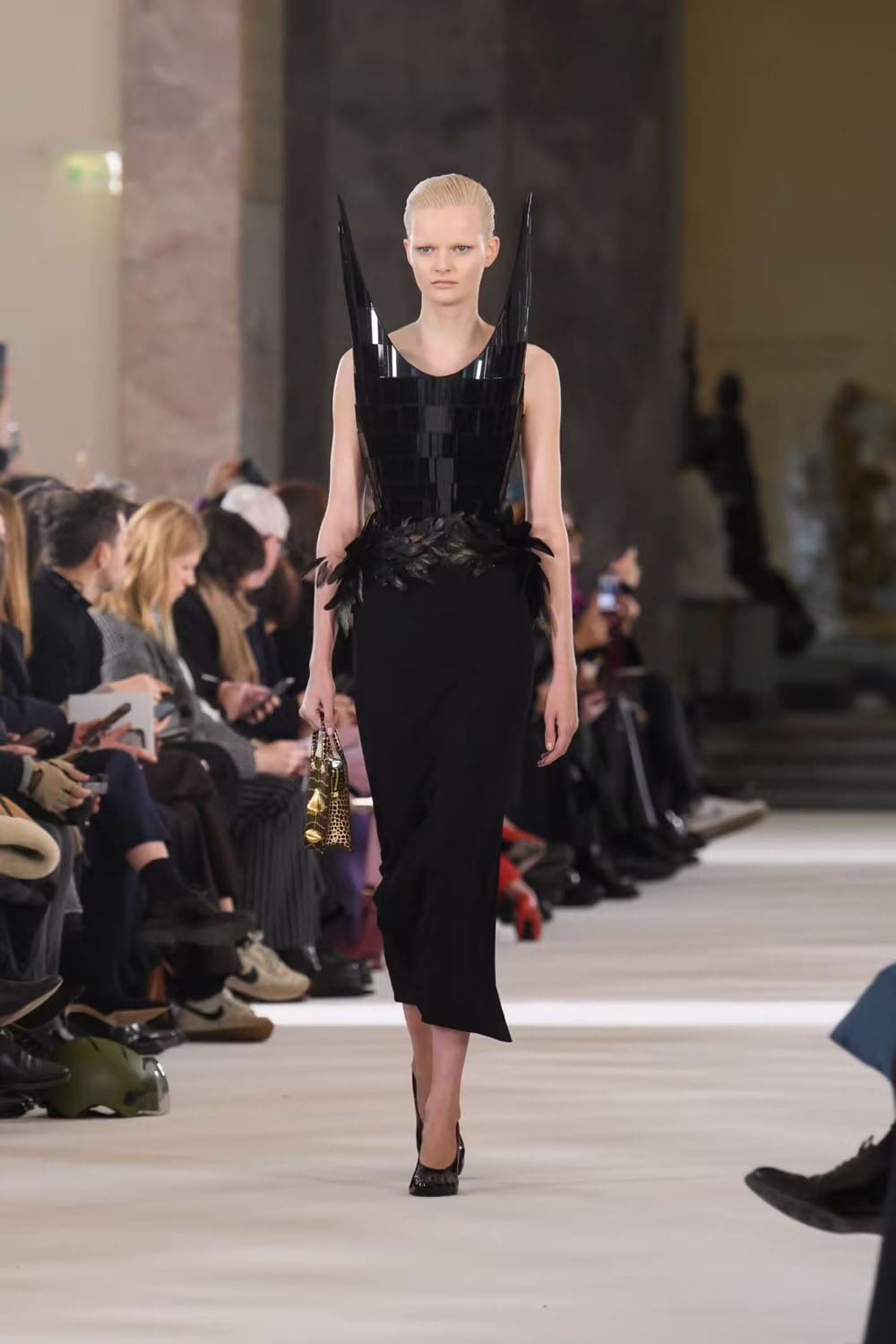 Schiaparelli Taxidermia Alta Costura Primavera Verano 2023 Runway Magazine 24